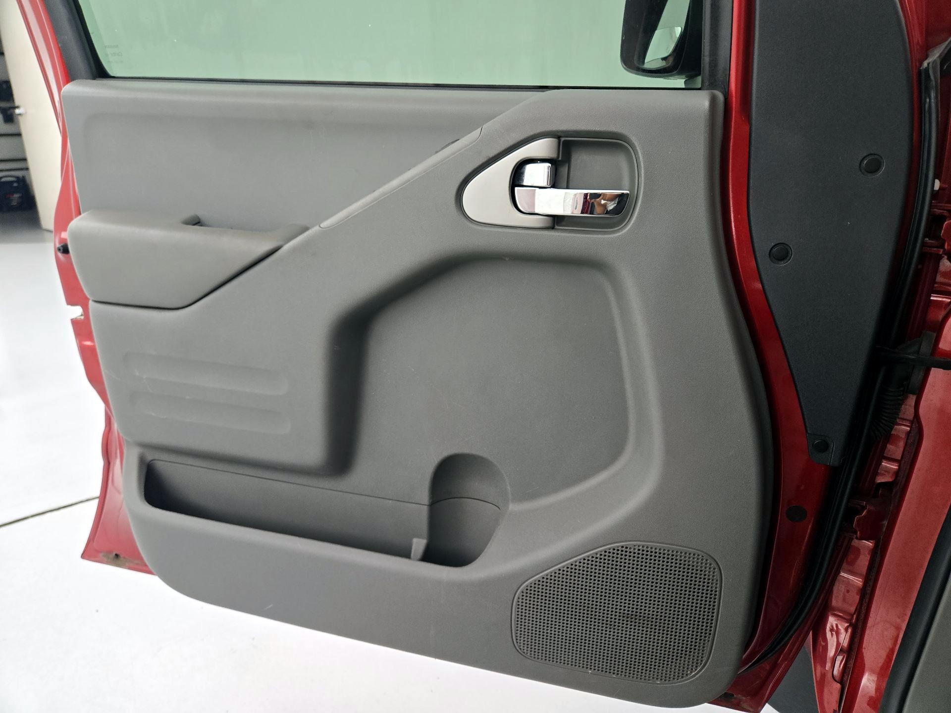 Thumbnail: 2020 Nissan Frontier - 12