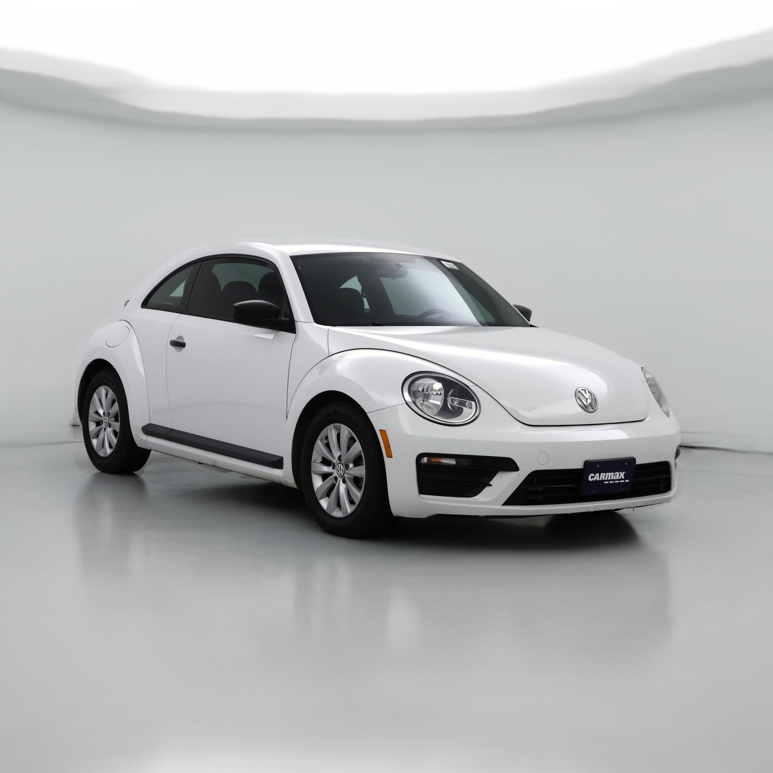 Thumbnail: 2018 Volkswagen Beetle - 1