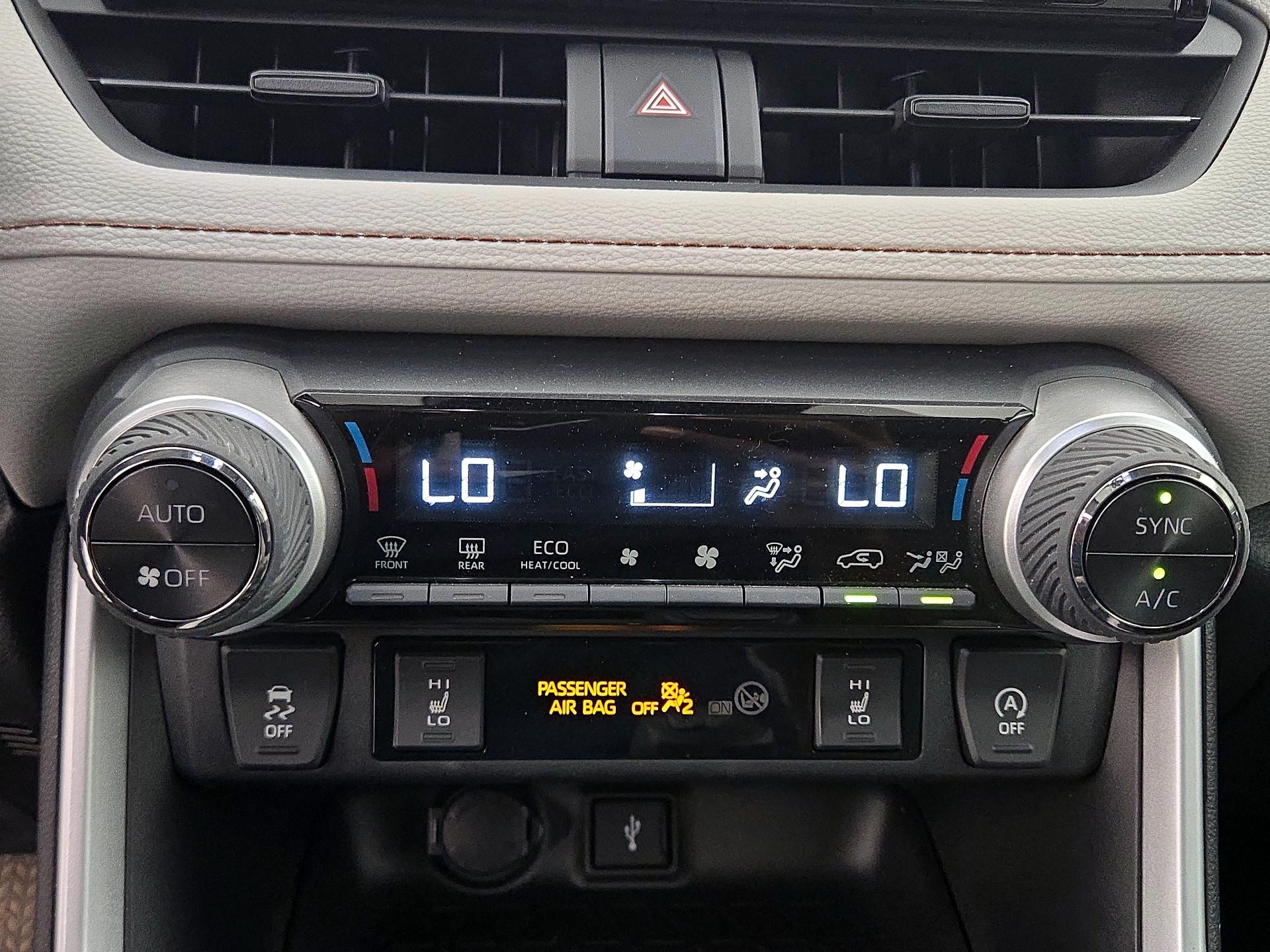 Thumbnail: 2022 Toyota RAV4 - 16