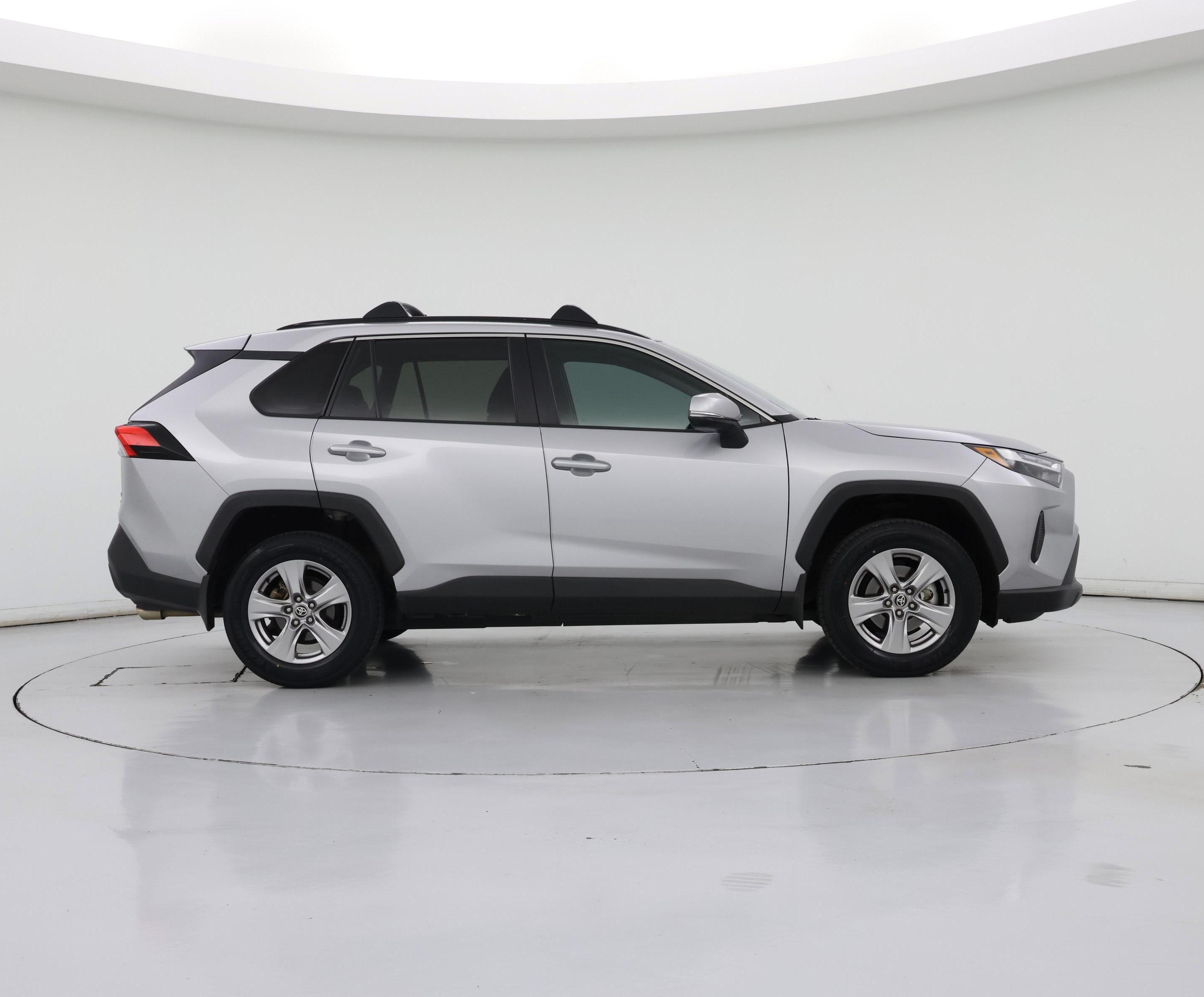 Thumbnail: 2022 Toyota RAV4 - 7