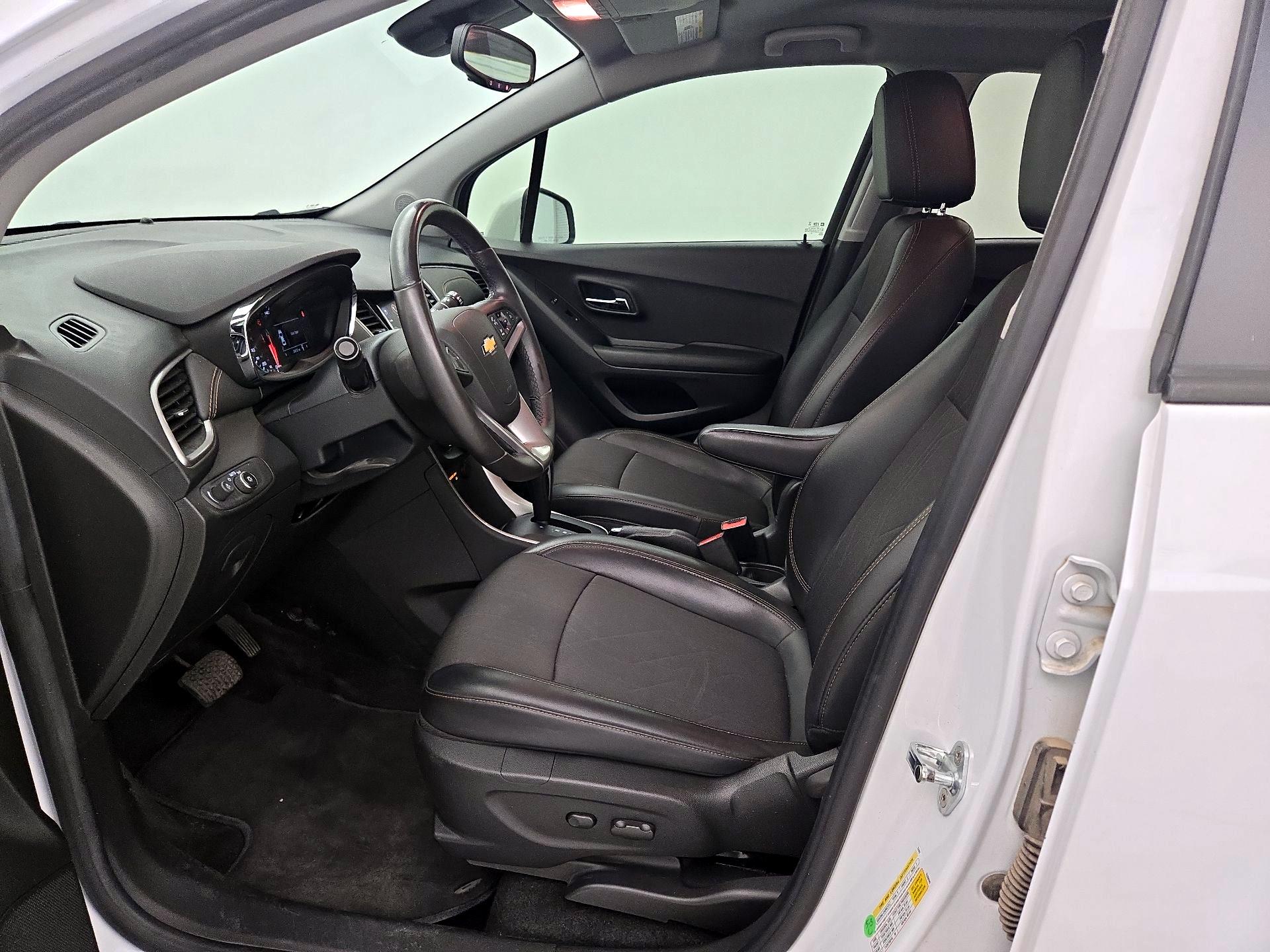Thumbnail: 2021 Chevrolet Trax - 11