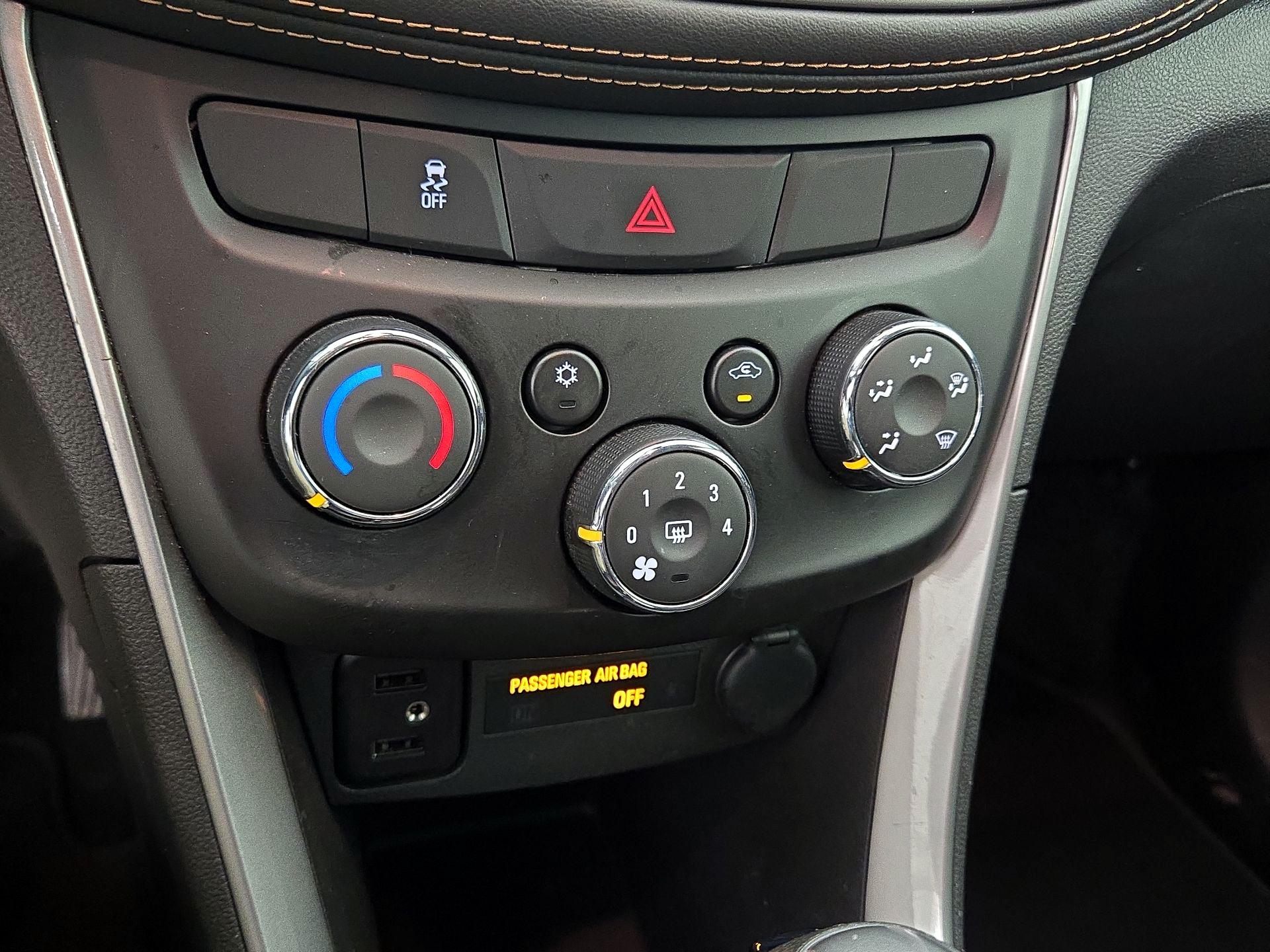 Thumbnail: 2021 Chevrolet Trax - 16
