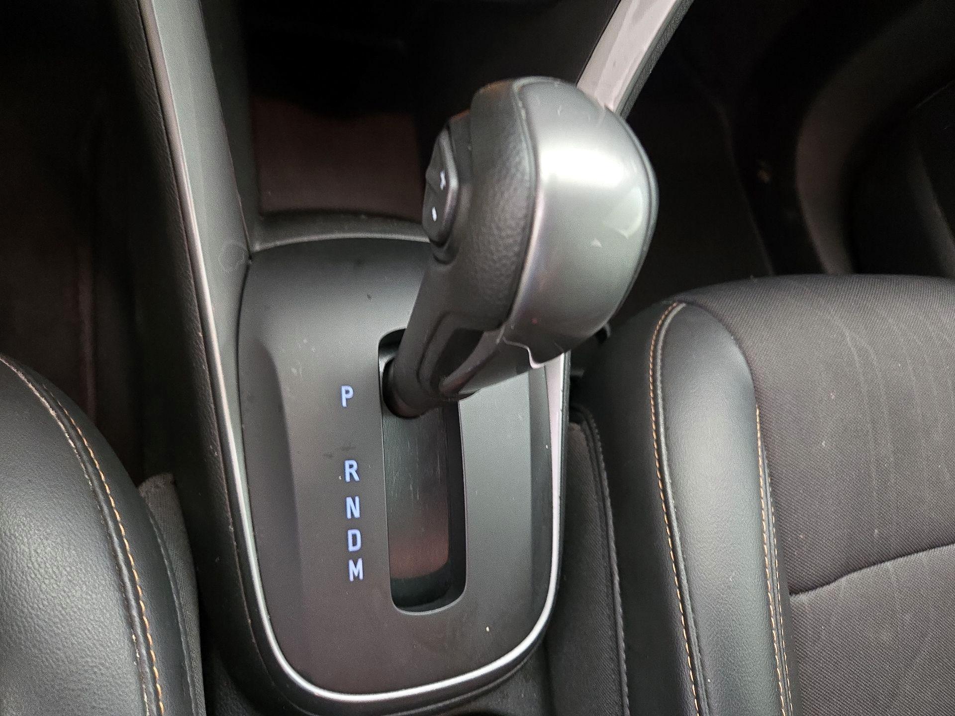 Thumbnail: 2021 Chevrolet Trax - 17