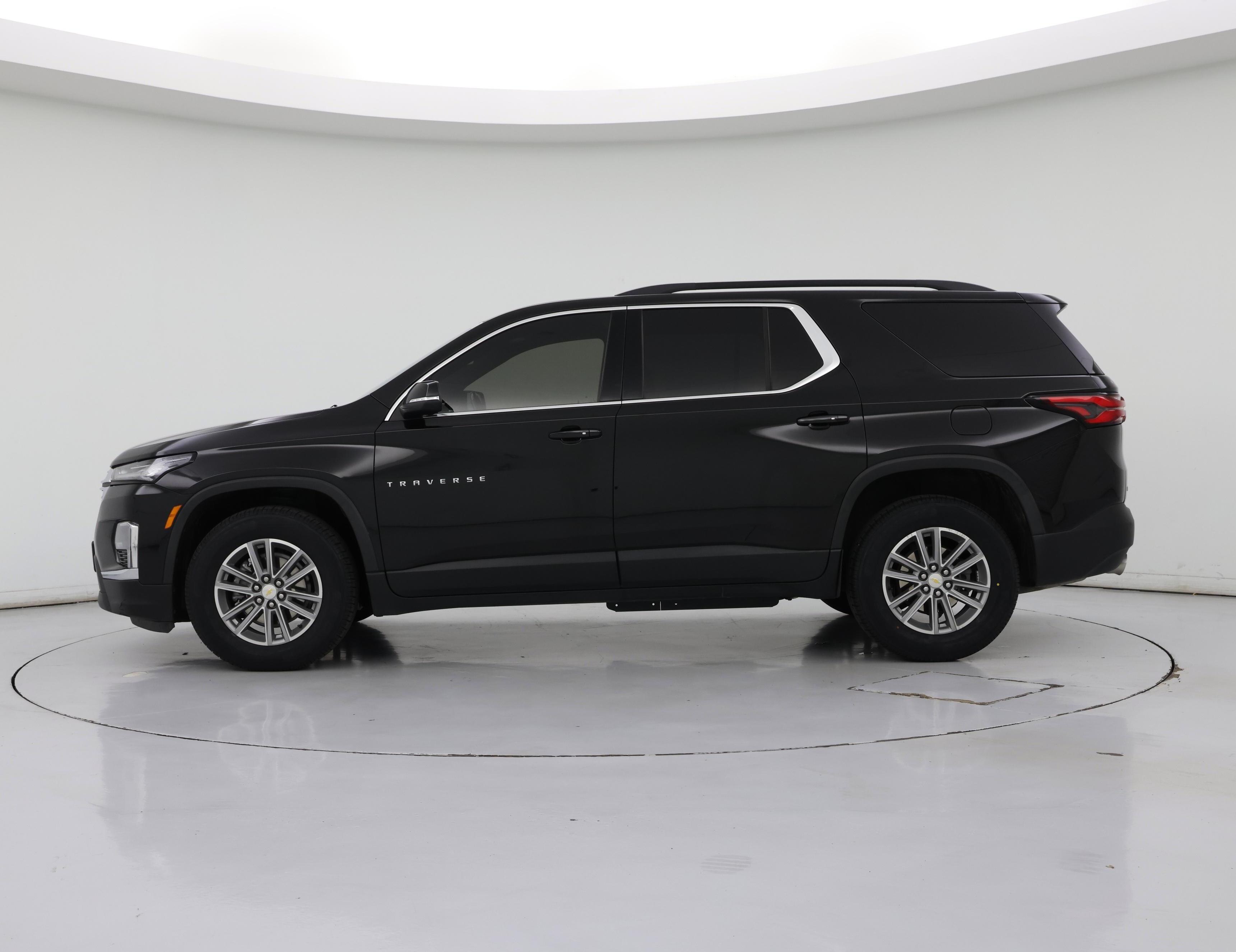 Thumbnail: 2022 Chevrolet Traverse - 3