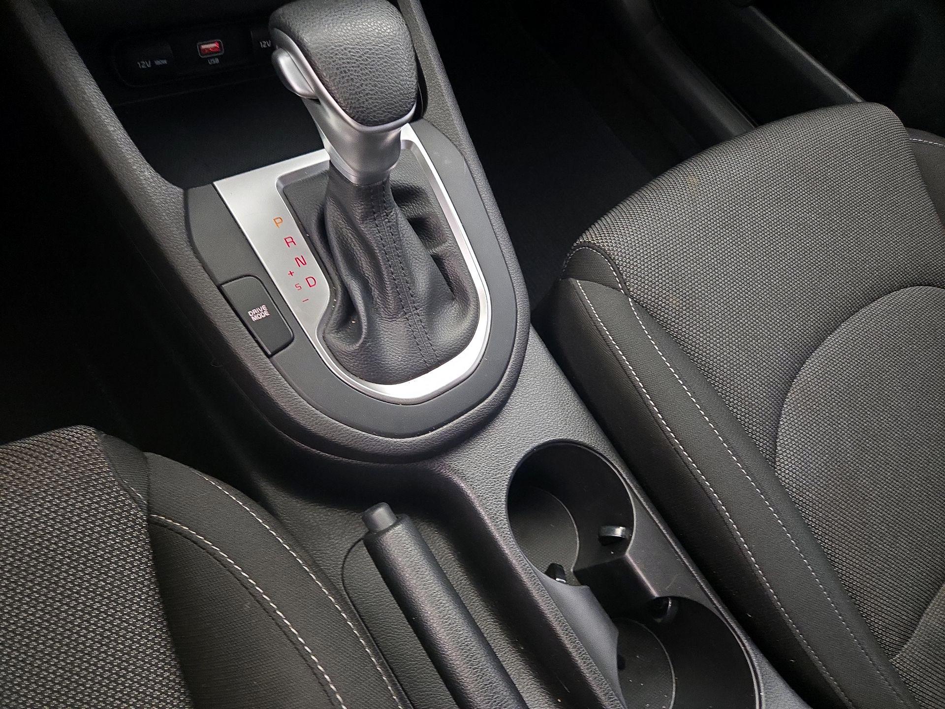 Thumbnail: 2022 Kia Forte - 17