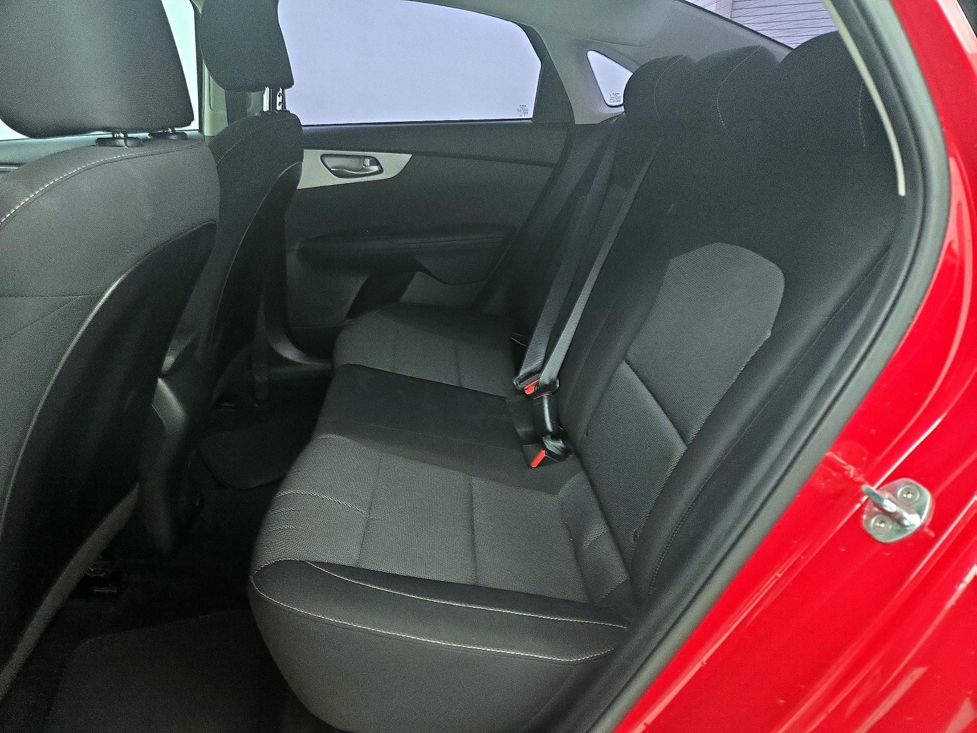 Thumbnail: 2022 Kia Forte - 19