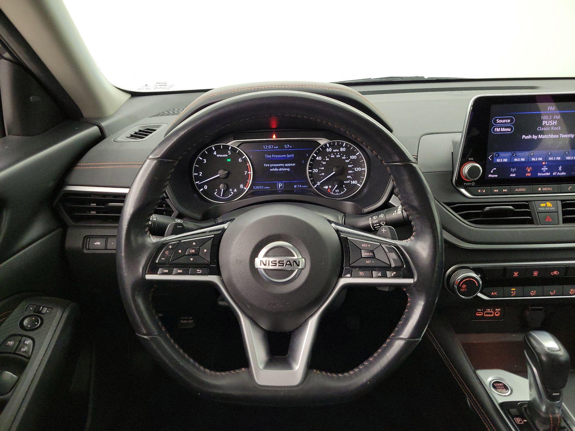 Thumbnail: 2021 Nissan Altima - 10