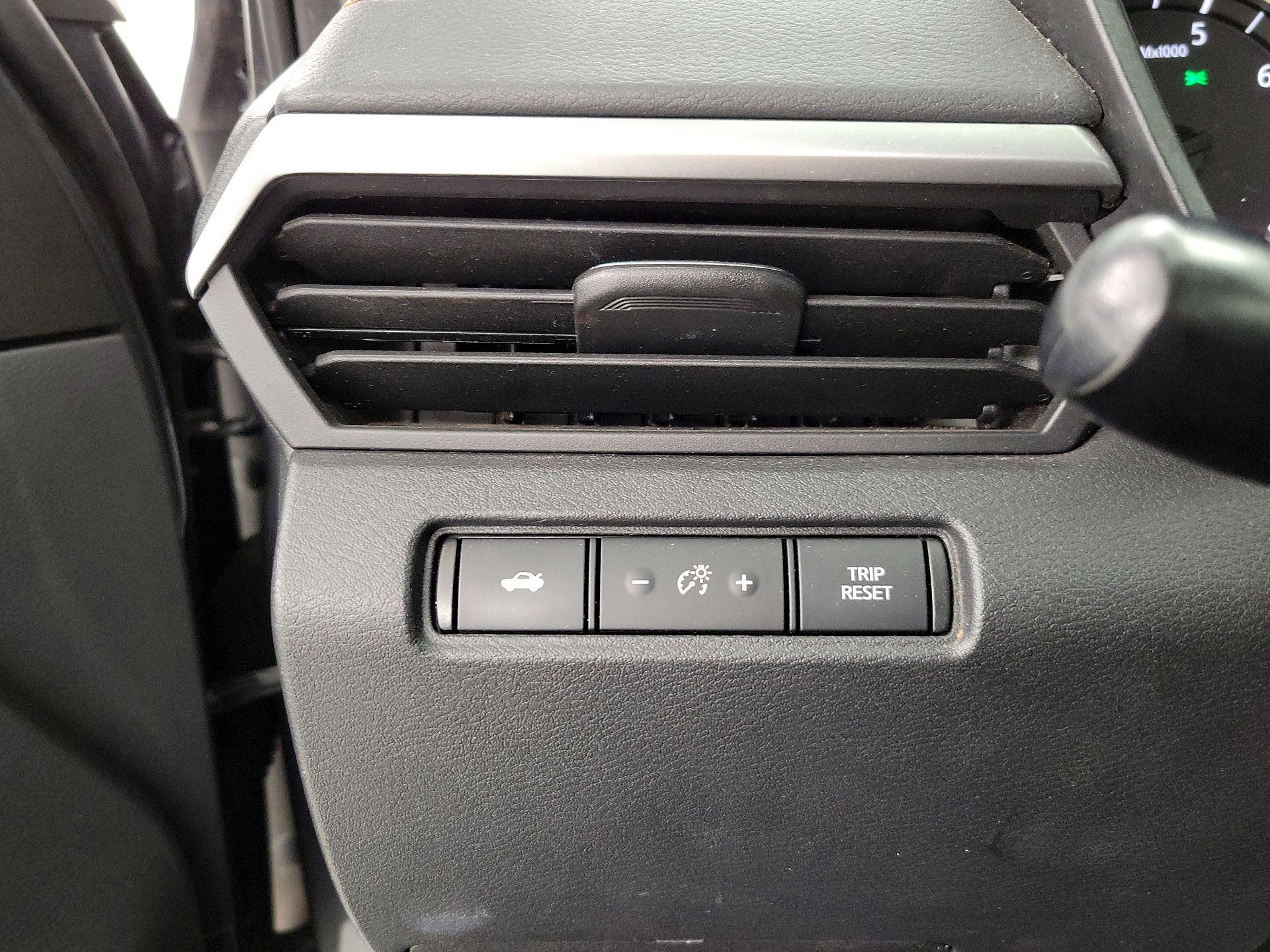 Thumbnail: 2021 Nissan Altima - 13