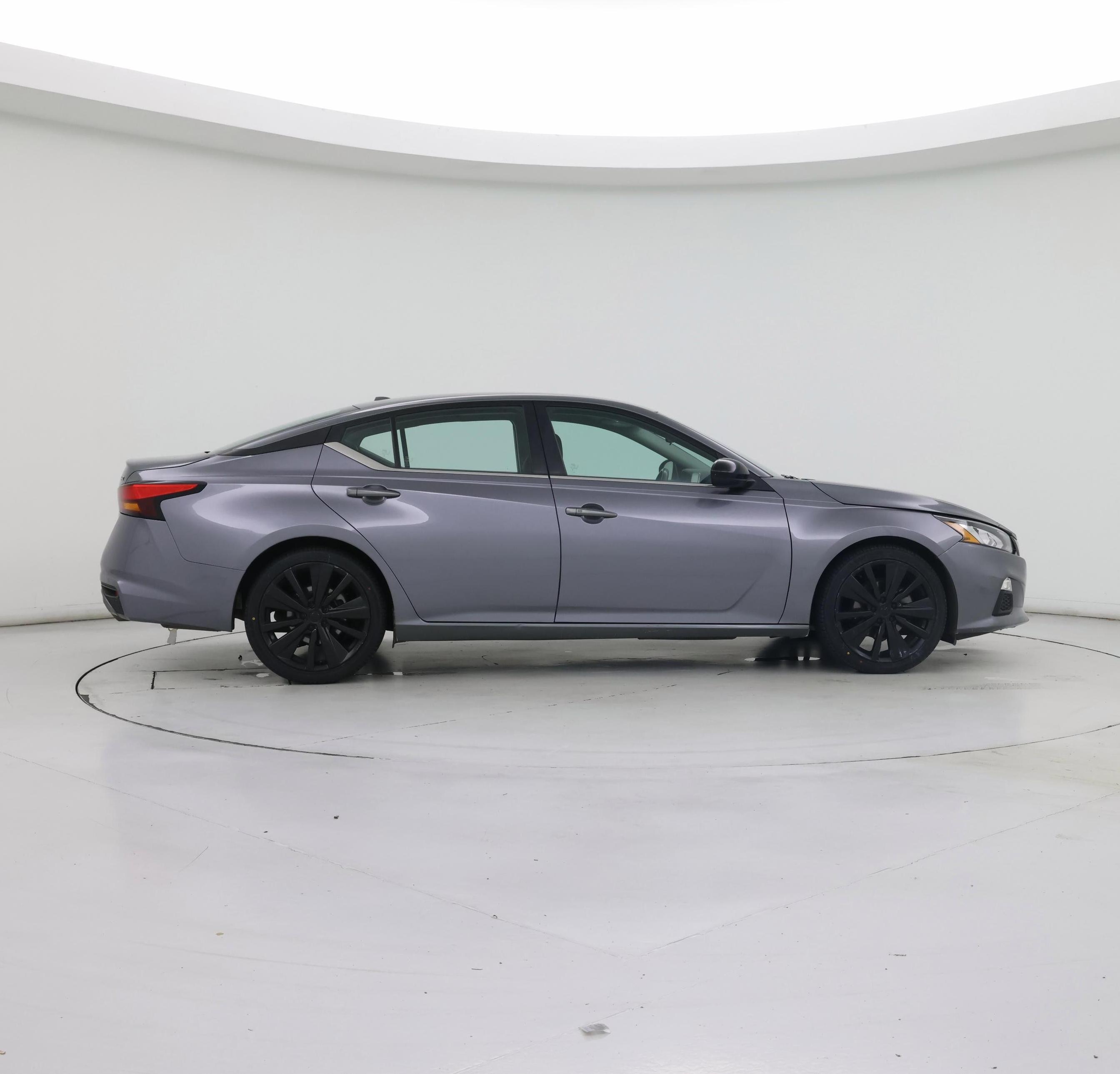 Thumbnail: 2021 Nissan Altima - 7