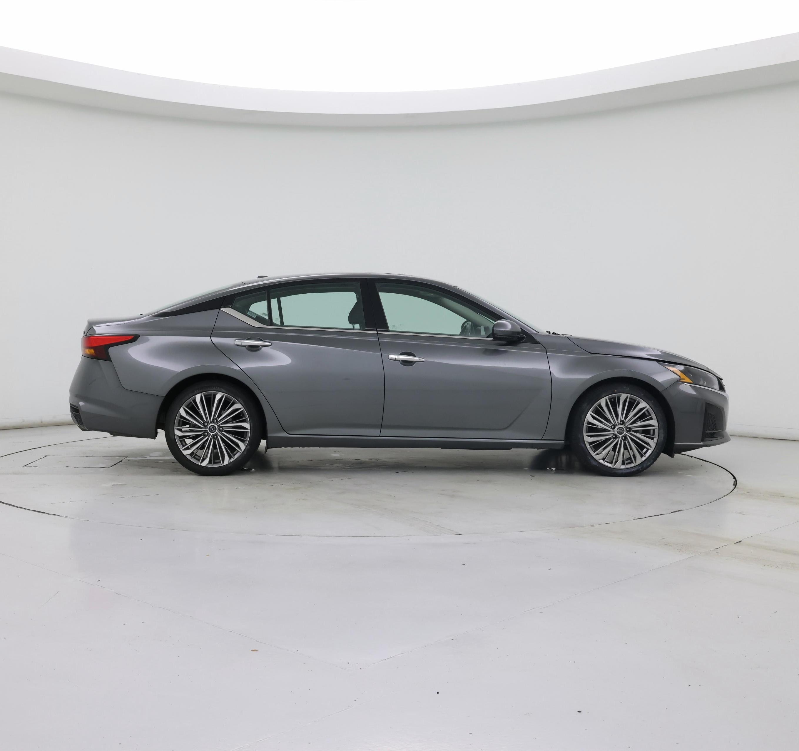 Thumbnail: 2023 Nissan Altima - 7