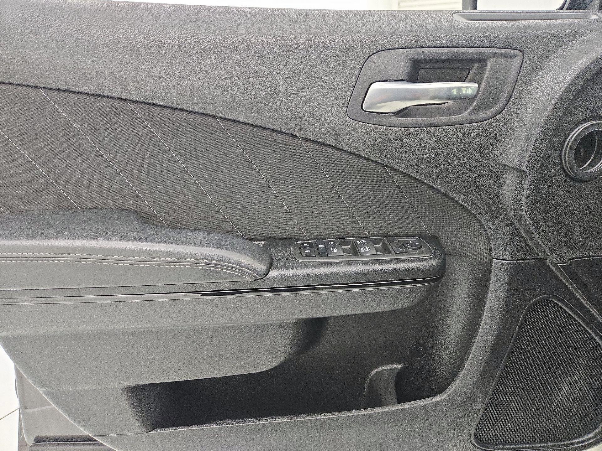 Thumbnail: 2022 Dodge Charger - 12