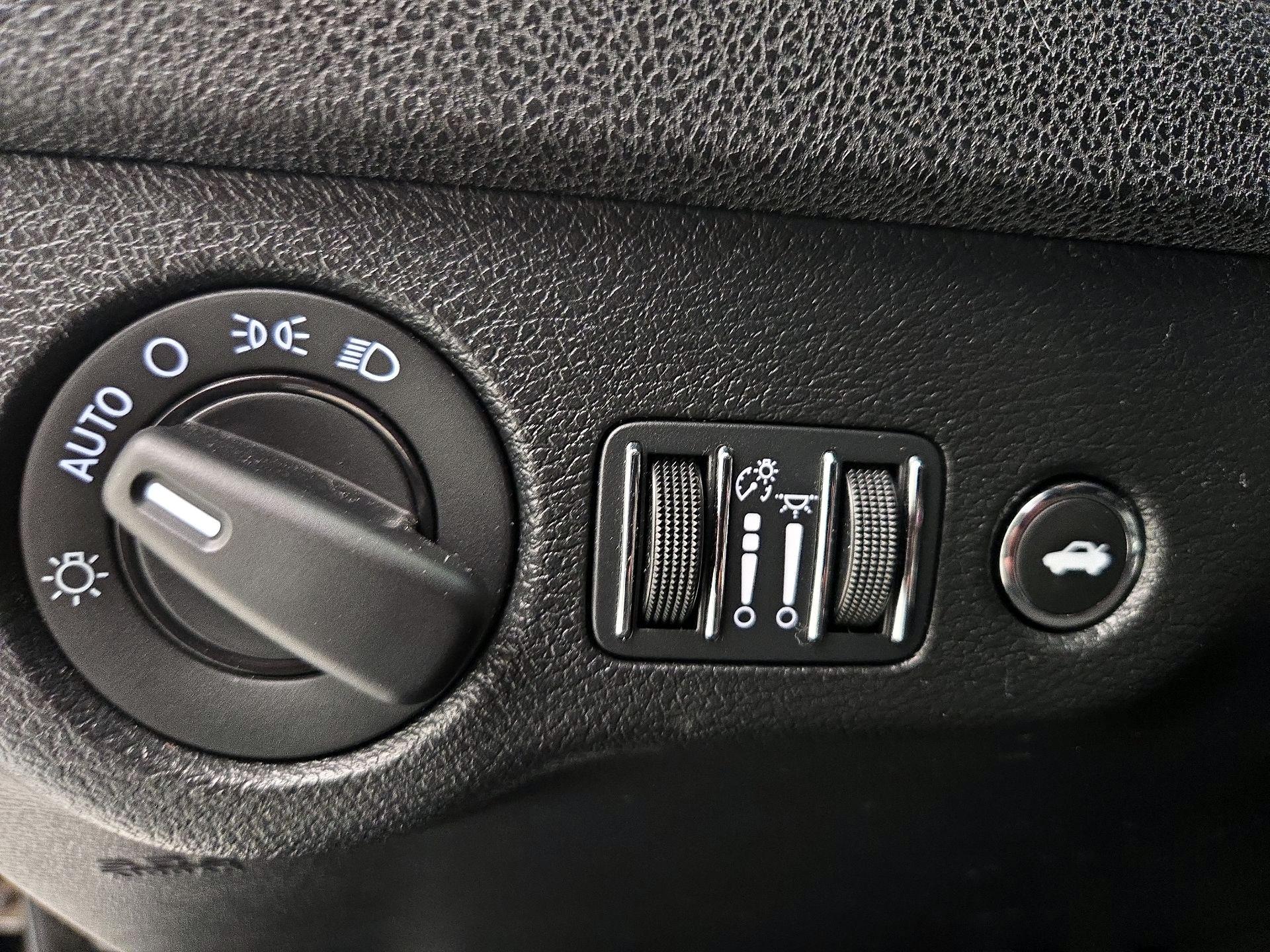 Thumbnail: 2022 Dodge Charger - 13