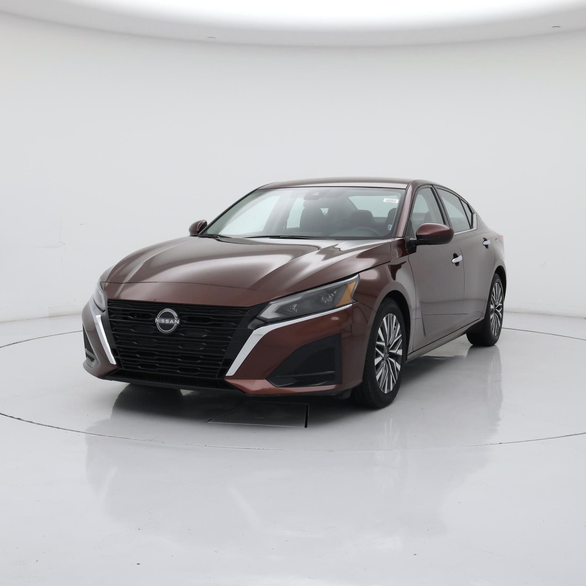 Thumbnail: 2023 Nissan Altima - 4