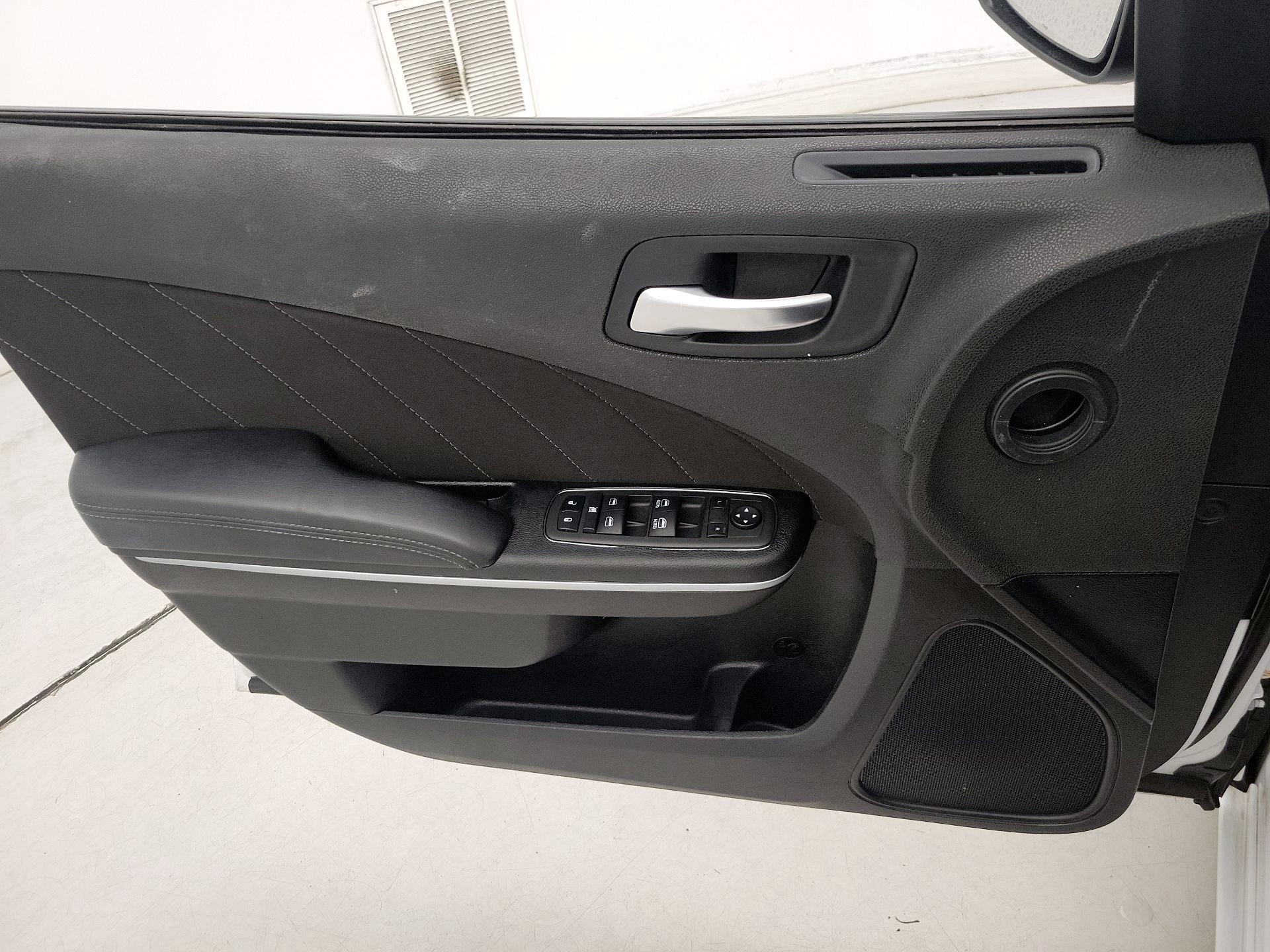 Thumbnail: 2022 Dodge Charger - 12