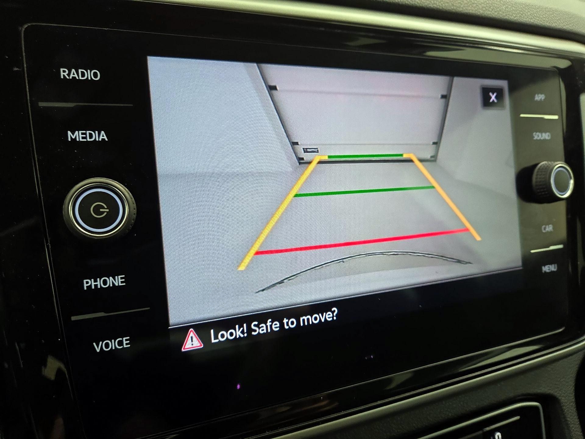 Thumbnail: 2023 Volkswagen Atlas - 14