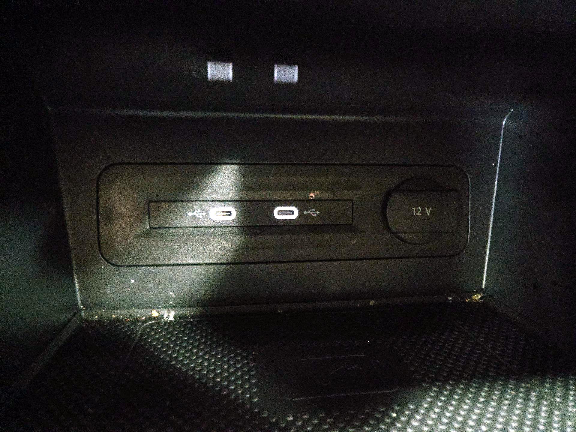 Thumbnail: 2023 Volkswagen Atlas - 18