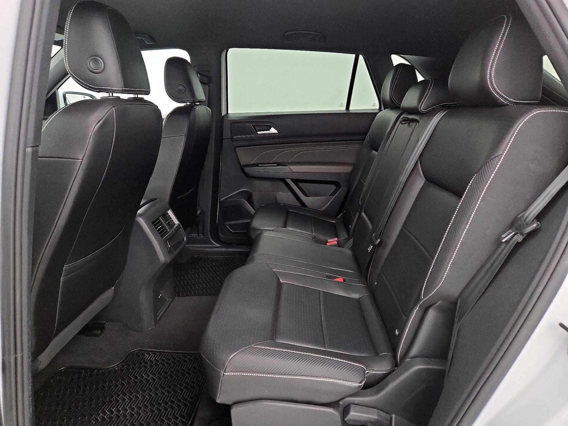 Thumbnail: 2023 Volkswagen Atlas - 19