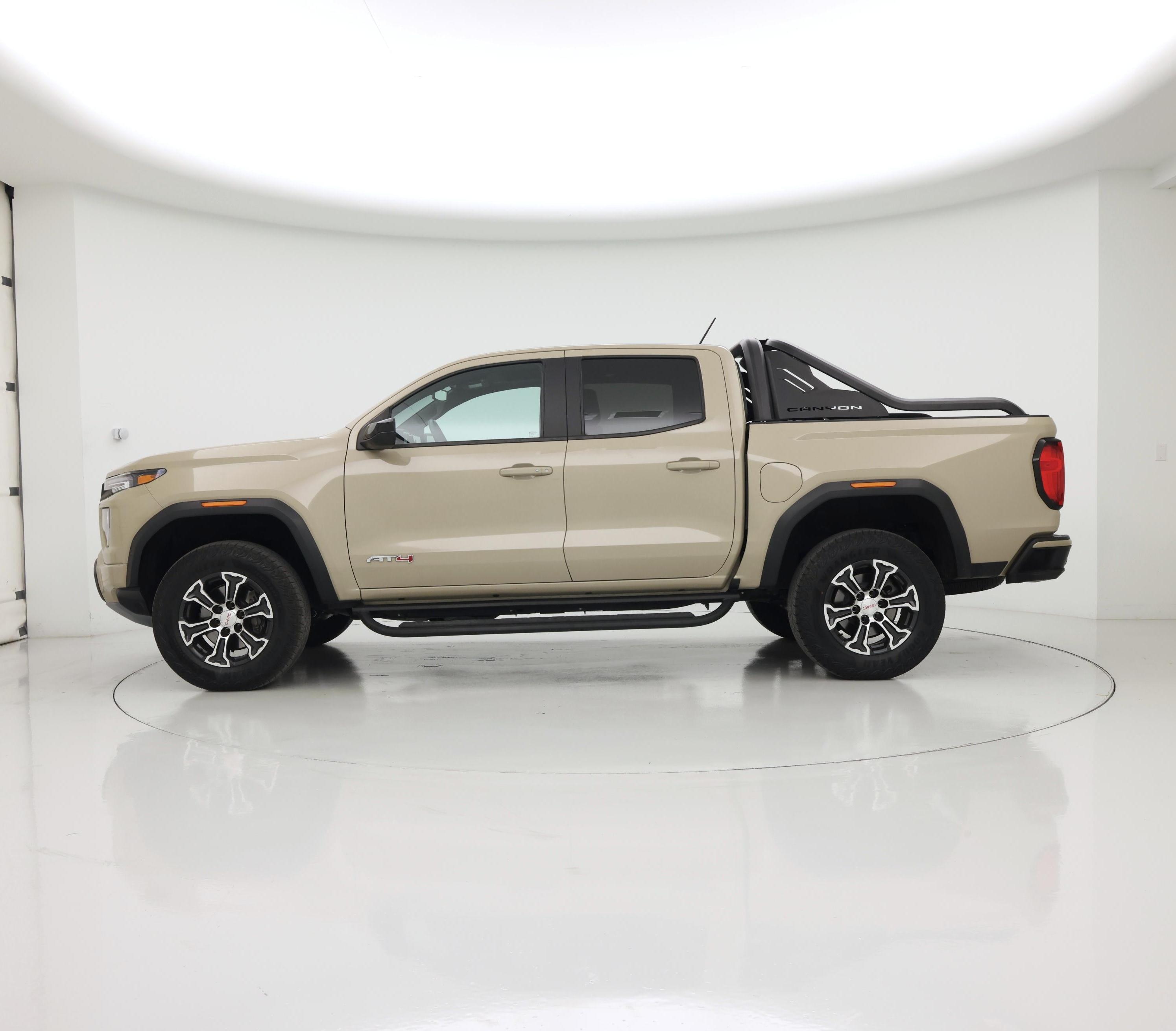 Thumbnail: 2023 GMC Canyon - 3