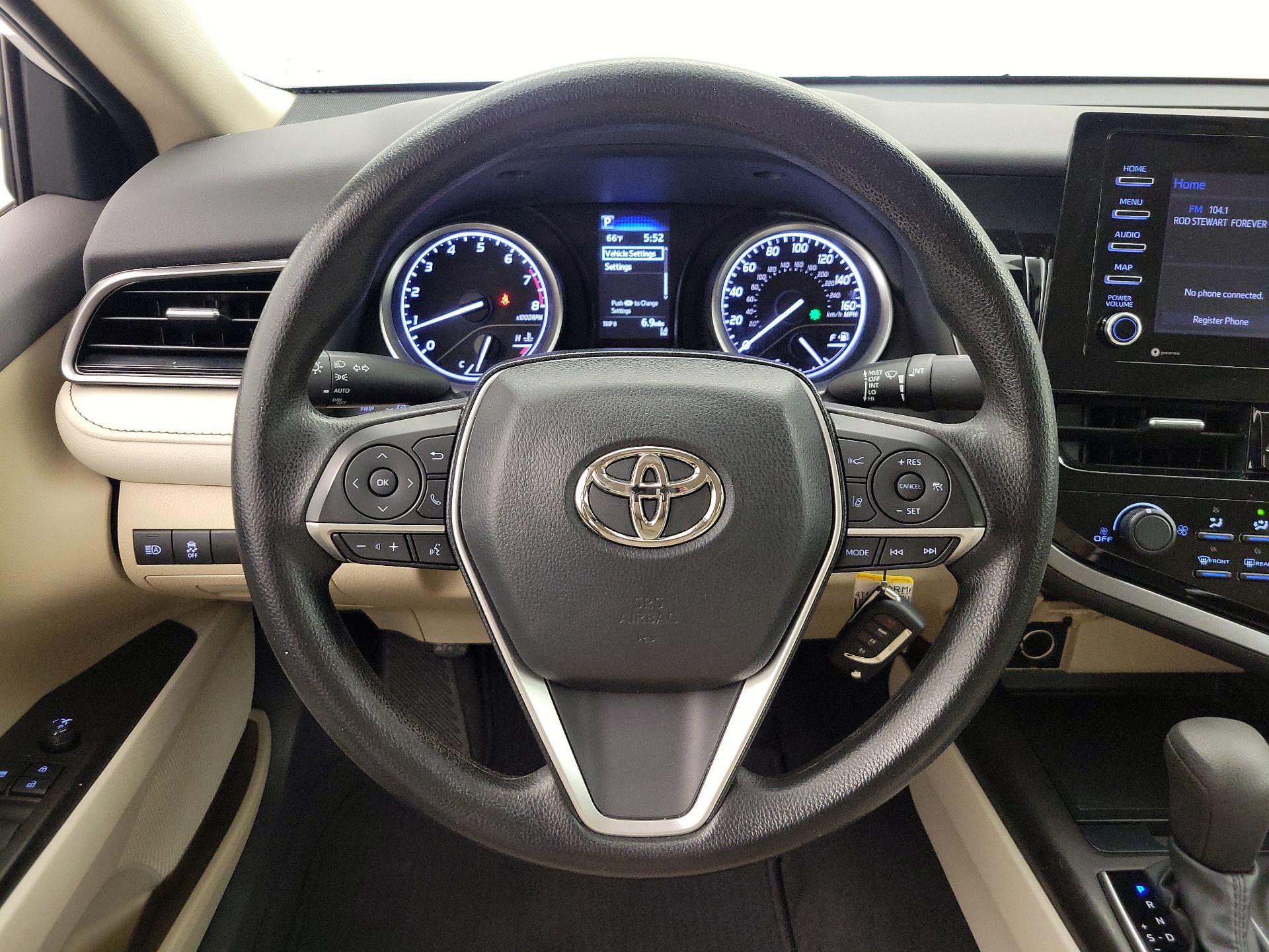 Thumbnail: 2021 Toyota Camry - 10