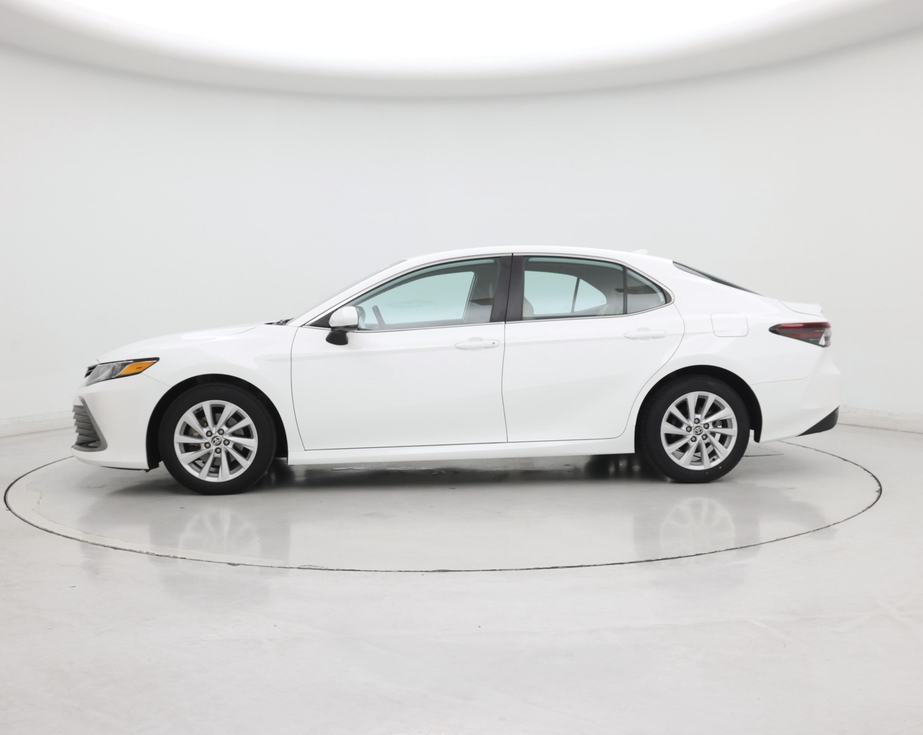 Thumbnail: 2021 Toyota Camry - 3