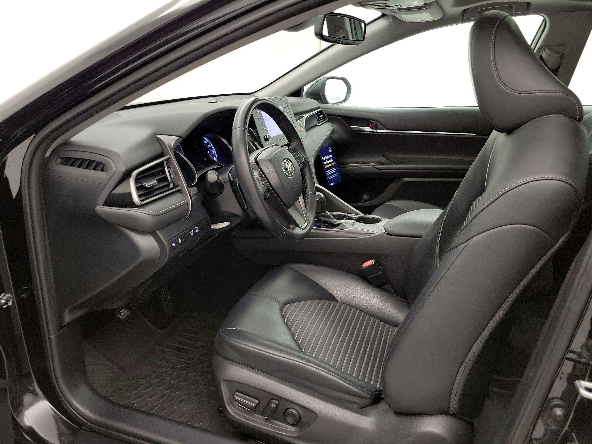 Thumbnail: 2021 Toyota Camry - 11