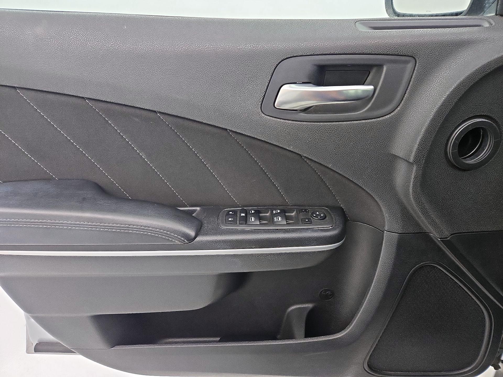 Thumbnail: 2022 Dodge Charger - 12