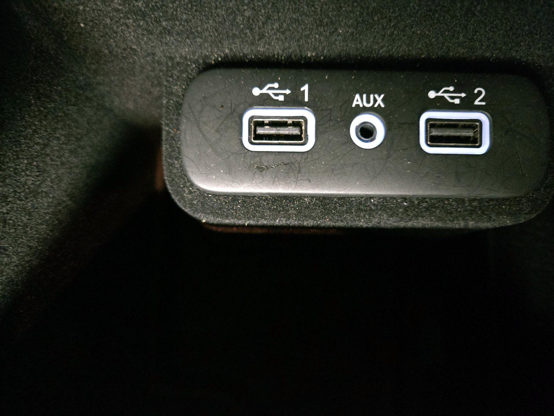 Thumbnail: 2022 Dodge Charger - 18