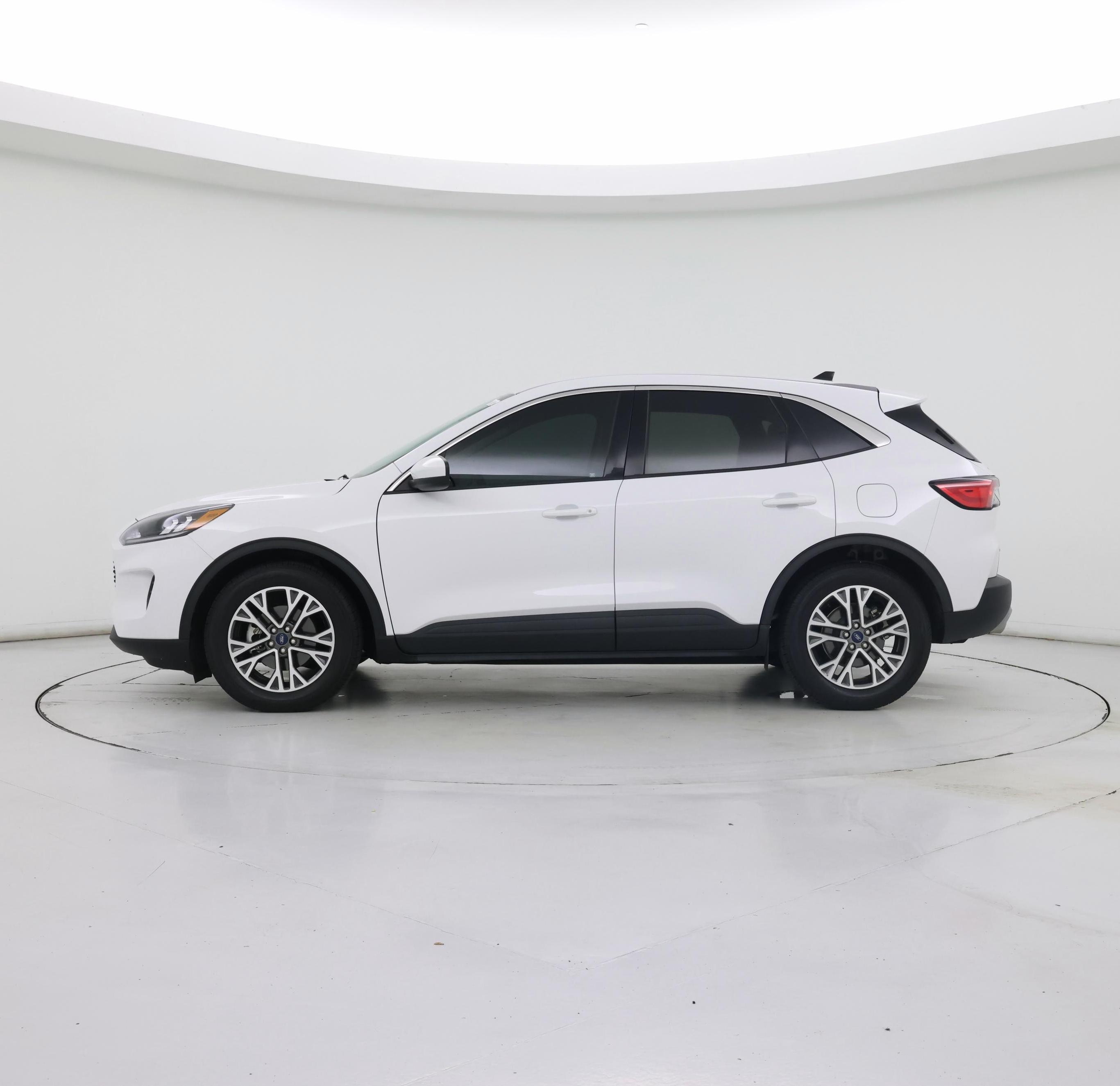 Thumbnail: 2020 Ford Escape - 3