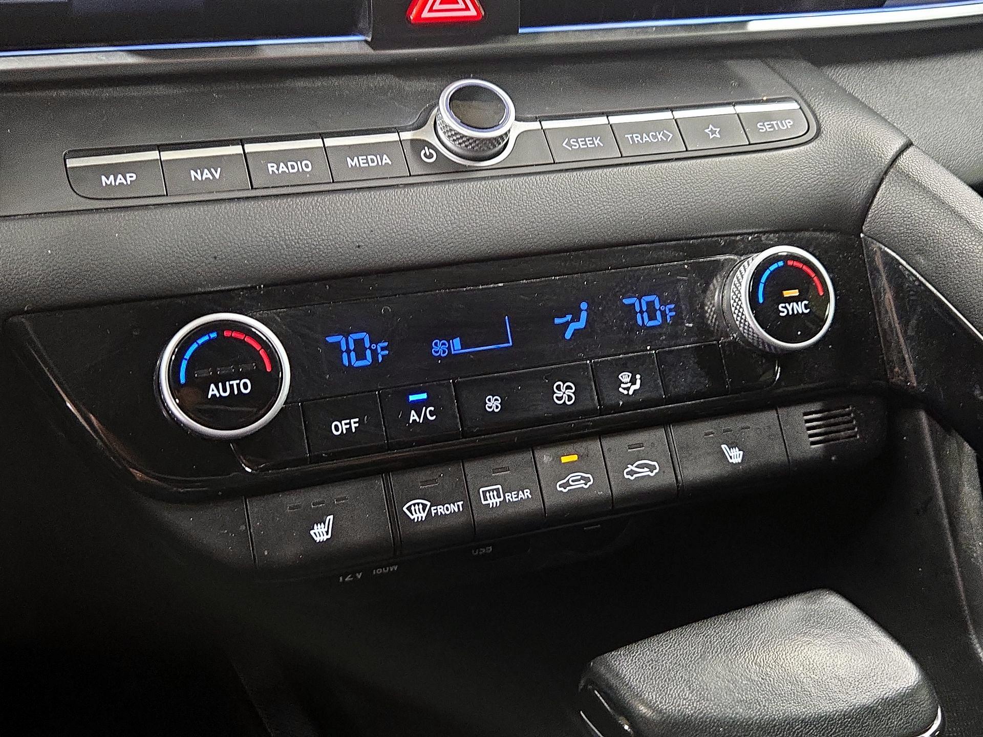 Thumbnail: 2024 Hyundai Elantra - 16