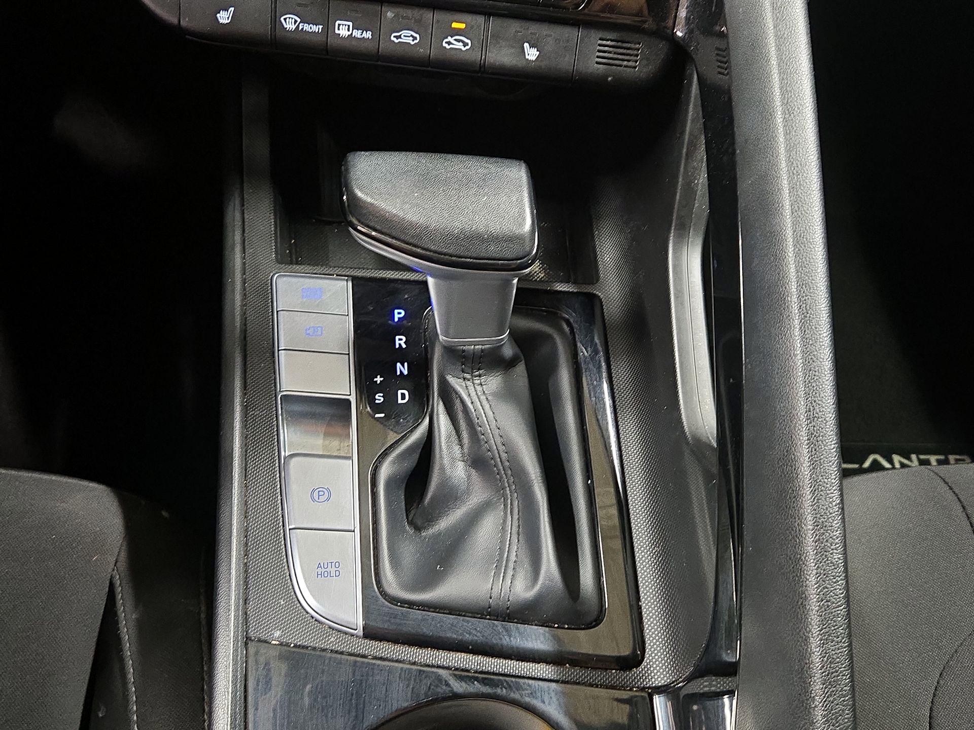 Thumbnail: 2024 Hyundai Elantra - 17