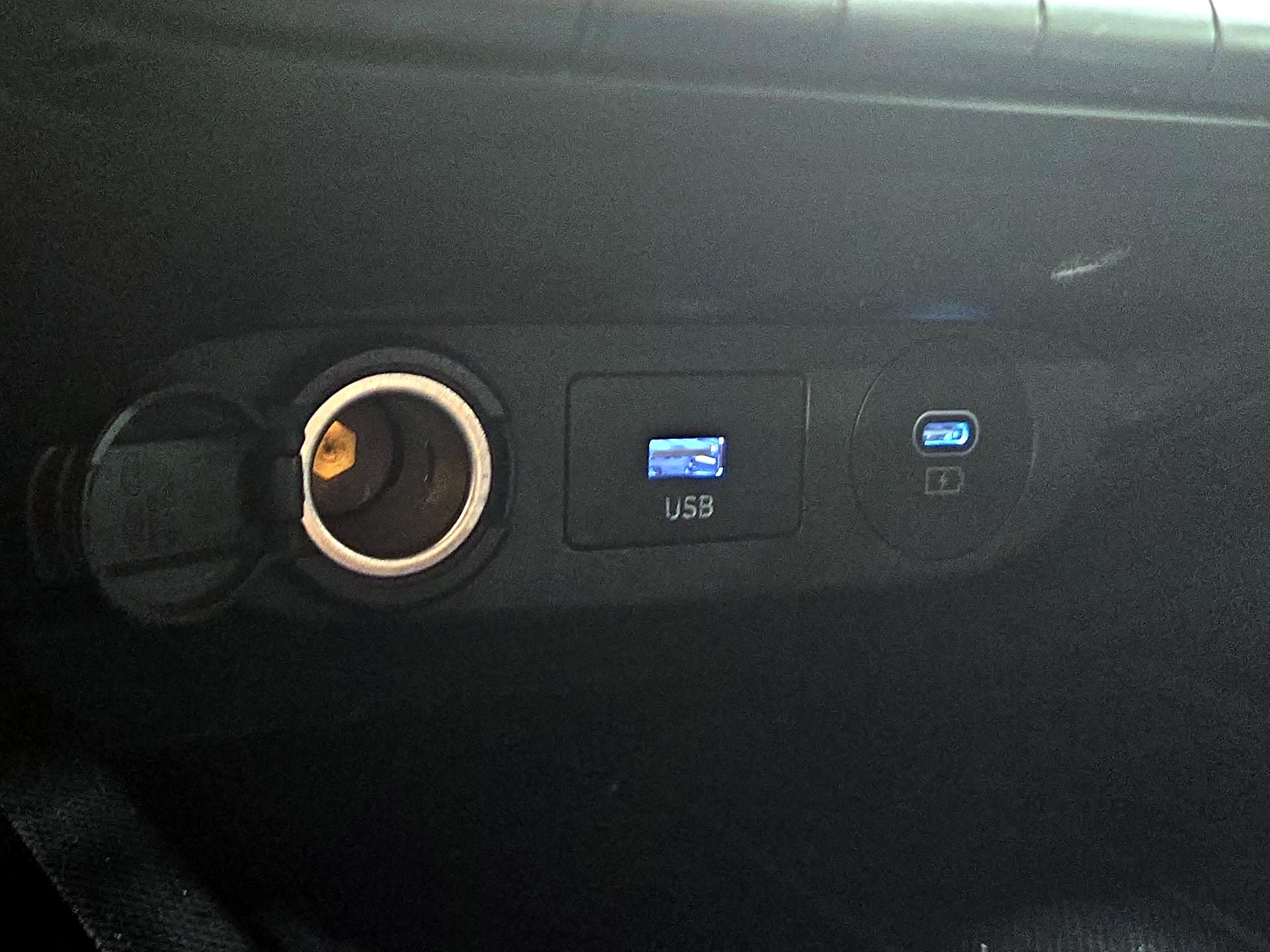 Thumbnail: 2024 Hyundai Elantra - 18