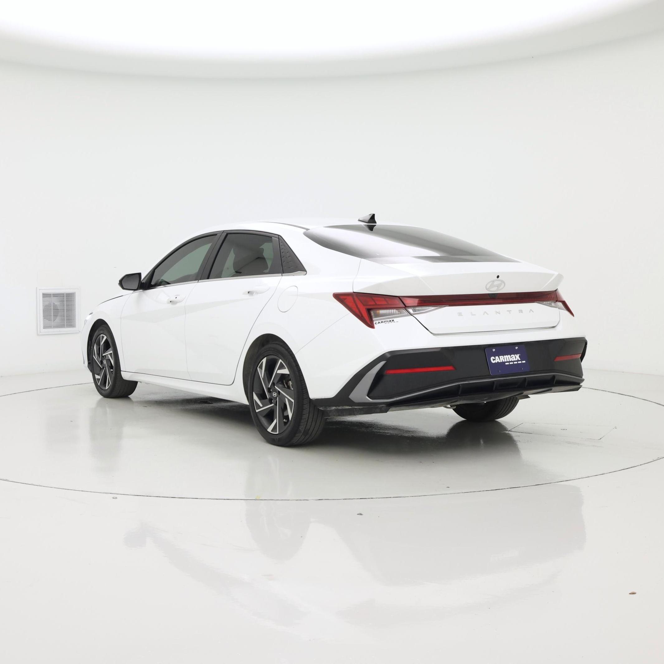 Thumbnail: 2024 Hyundai Elantra - 2