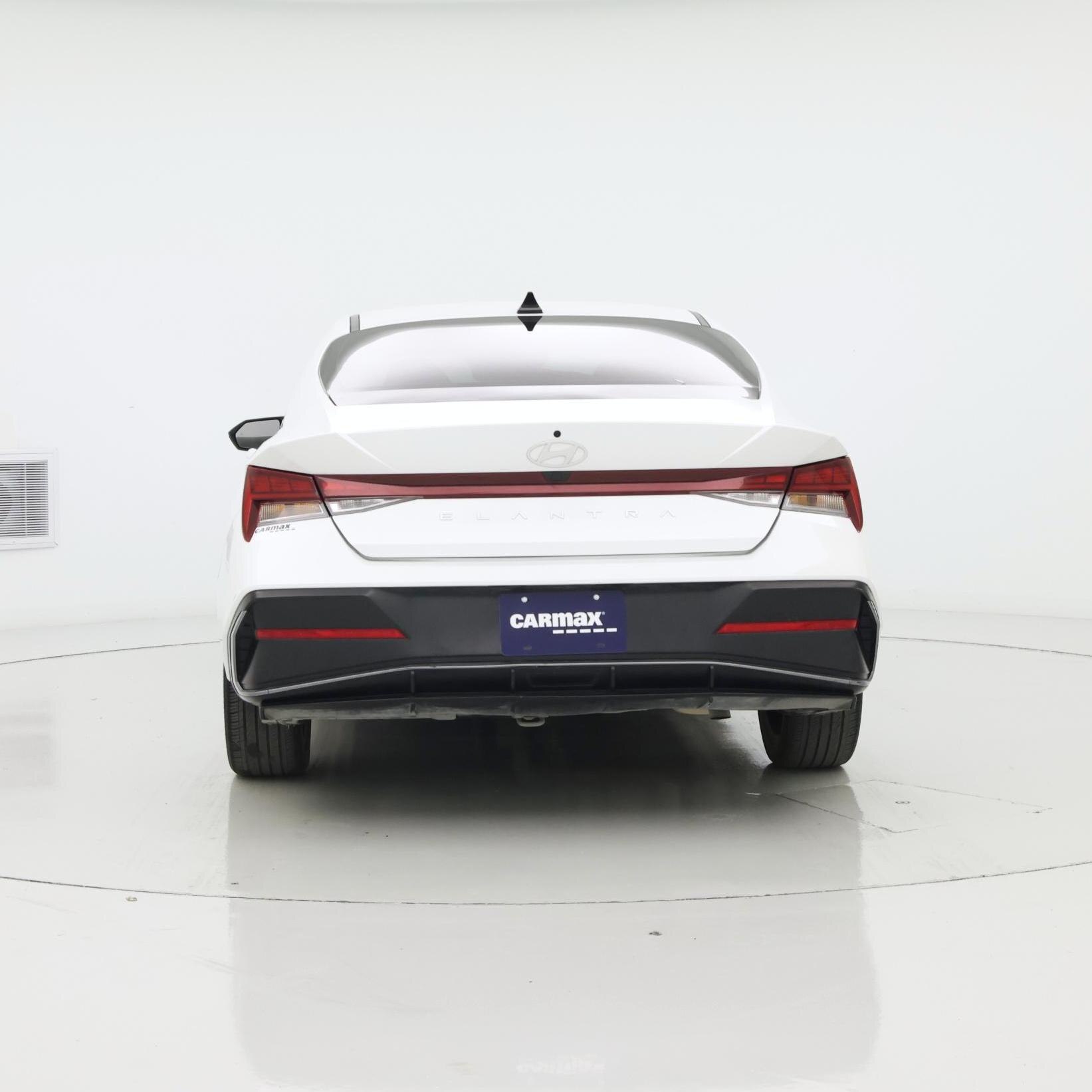 Thumbnail: 2024 Hyundai Elantra - 6