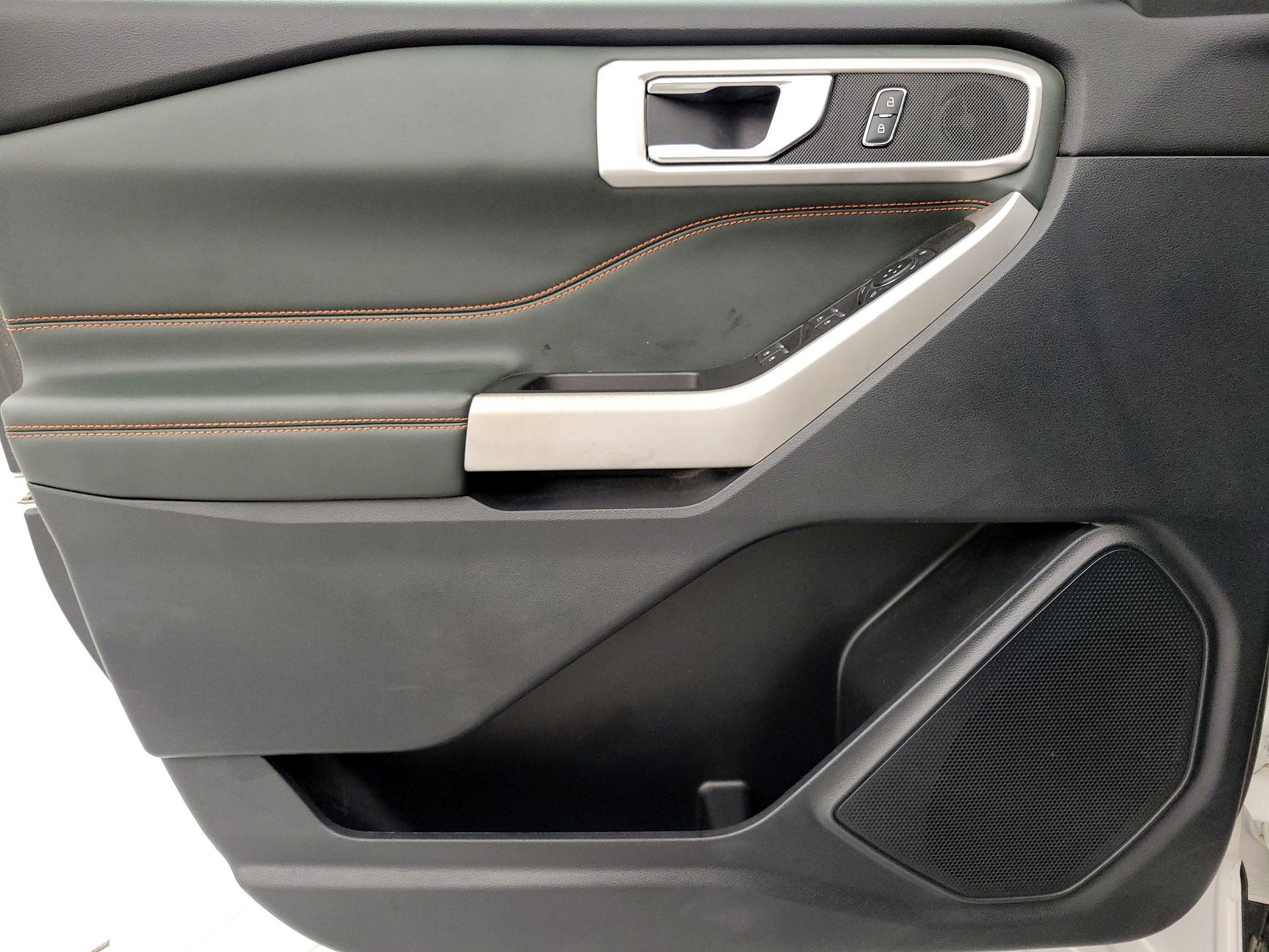 Thumbnail: 2022 Ford Explorer - 12