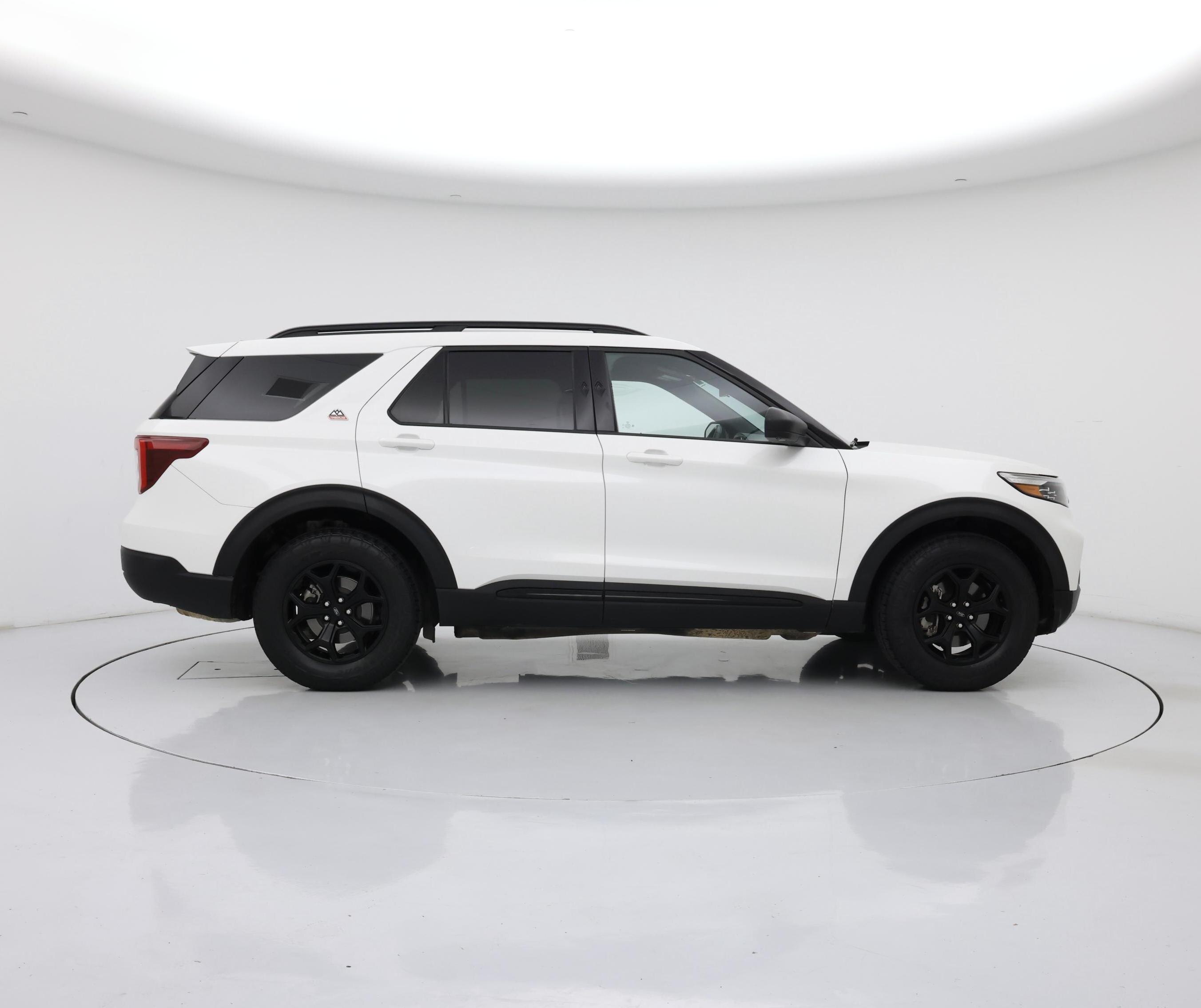 Thumbnail: 2022 Ford Explorer - 7
