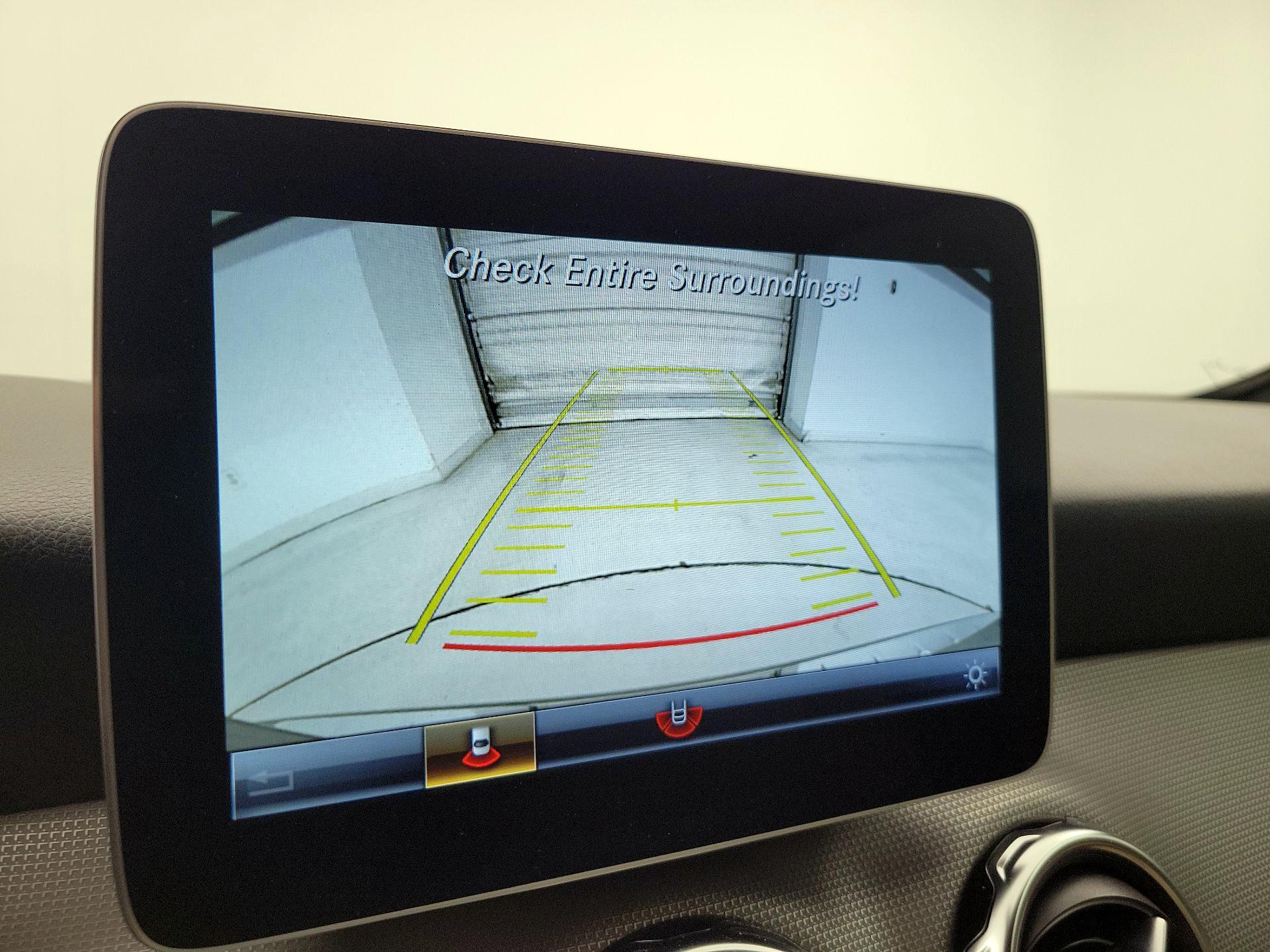 Thumbnail: 2020 Mercedes-Benz GLA - 15