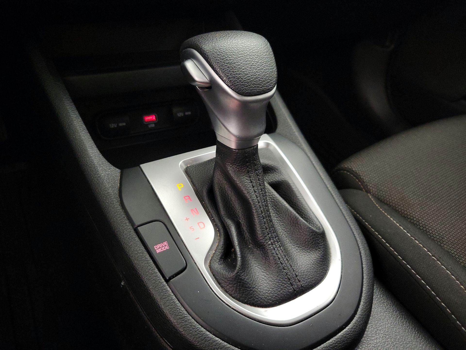 Thumbnail: 2023 Kia Forte - 17