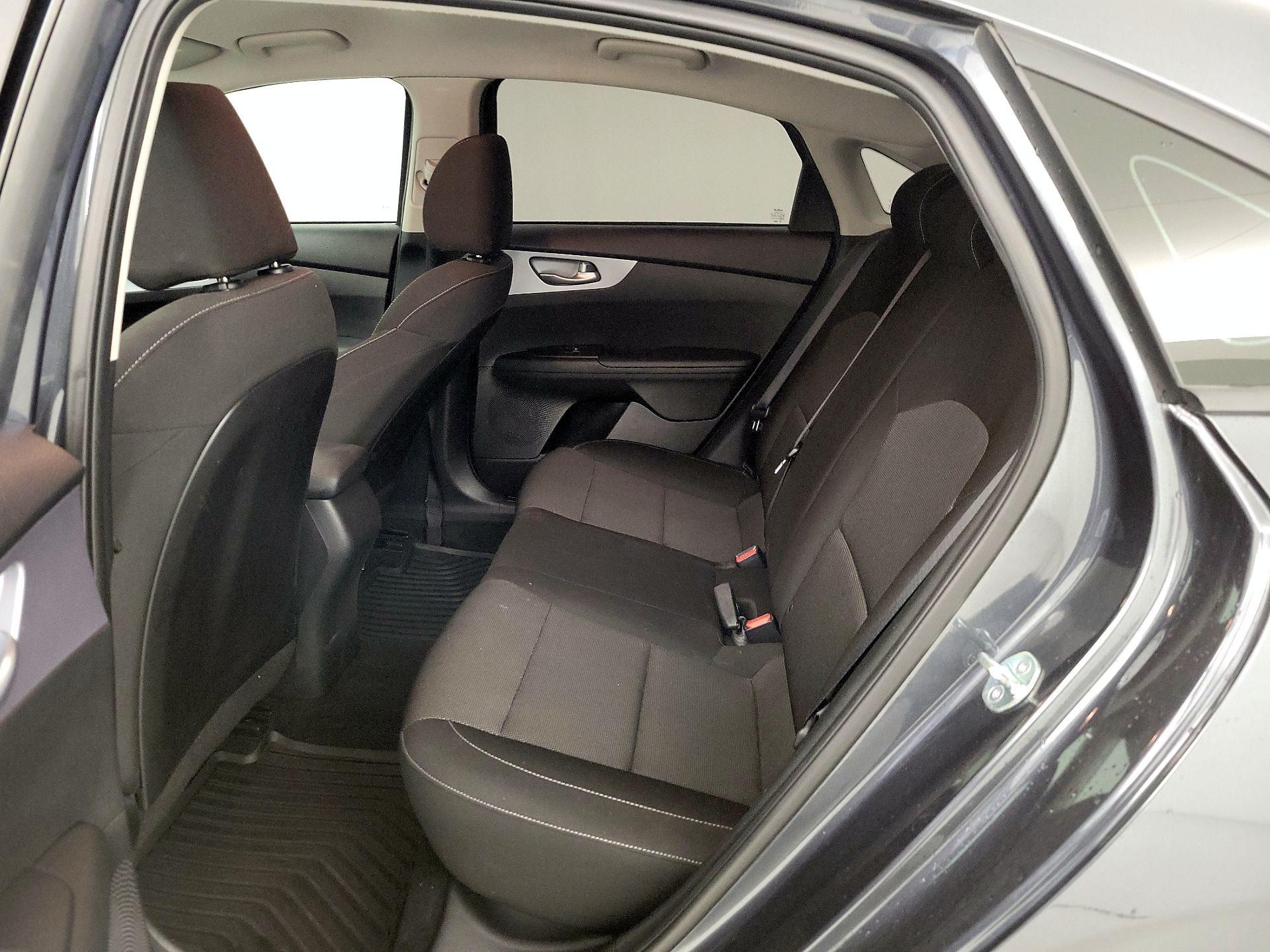 Thumbnail: 2023 Kia Forte - 18