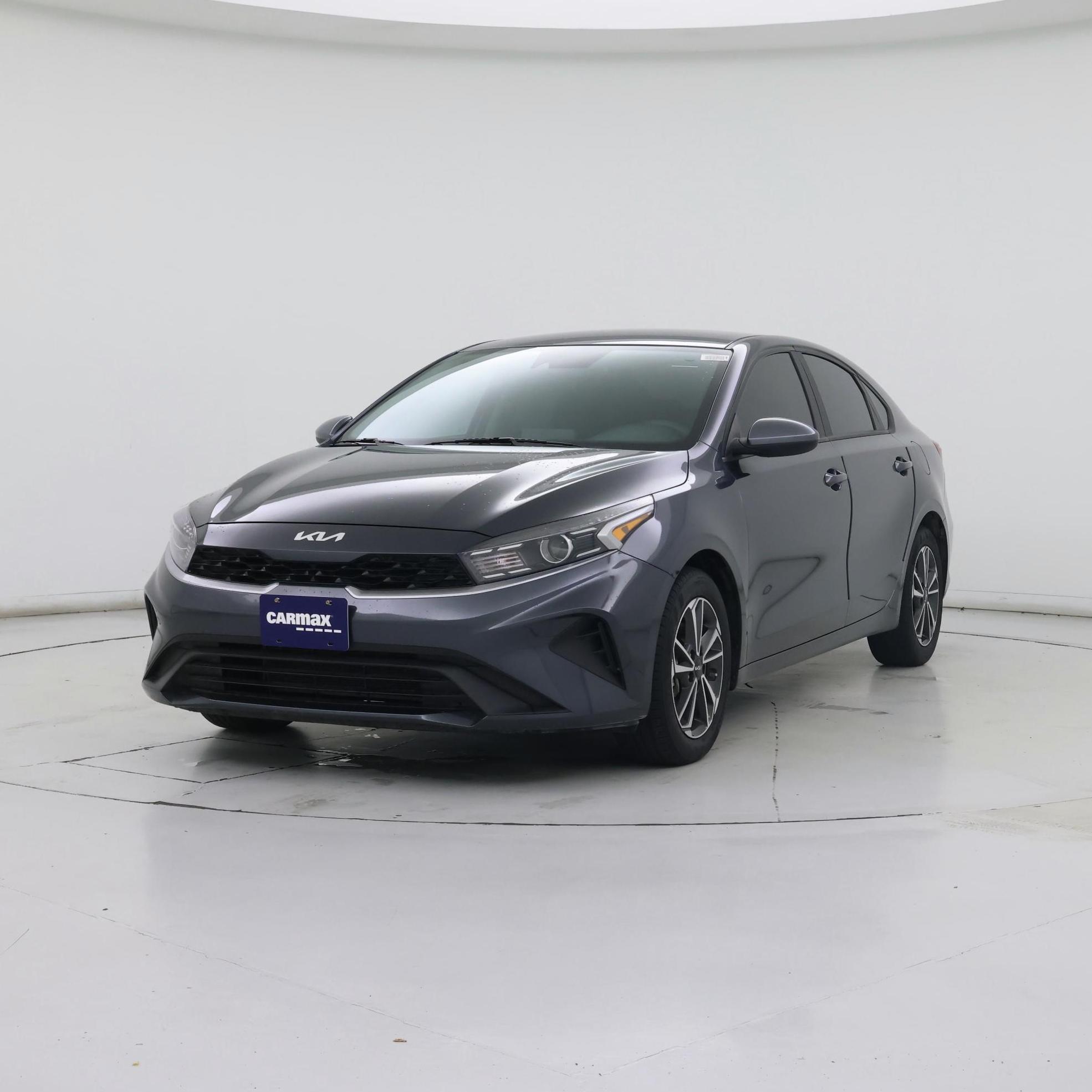 Thumbnail: 2023 Kia Forte - 4