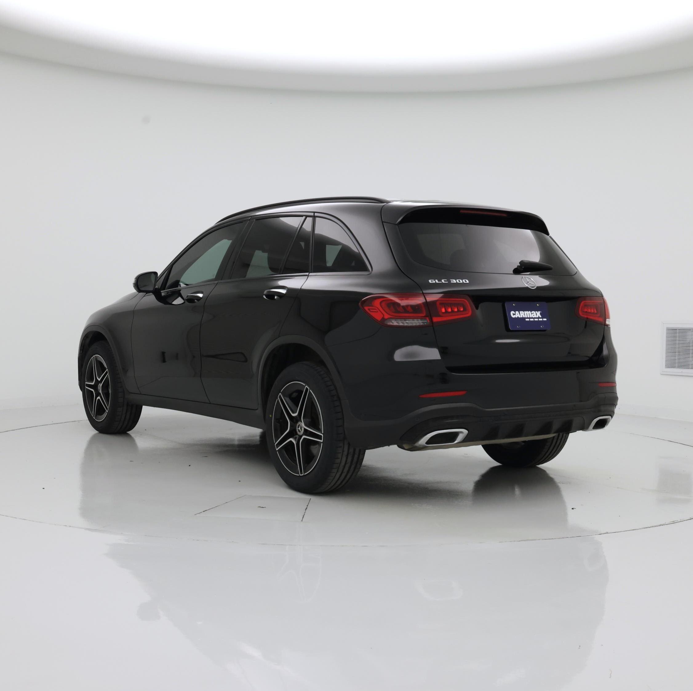 Thumbnail: 2022 Mercedes-Benz GLC - 2