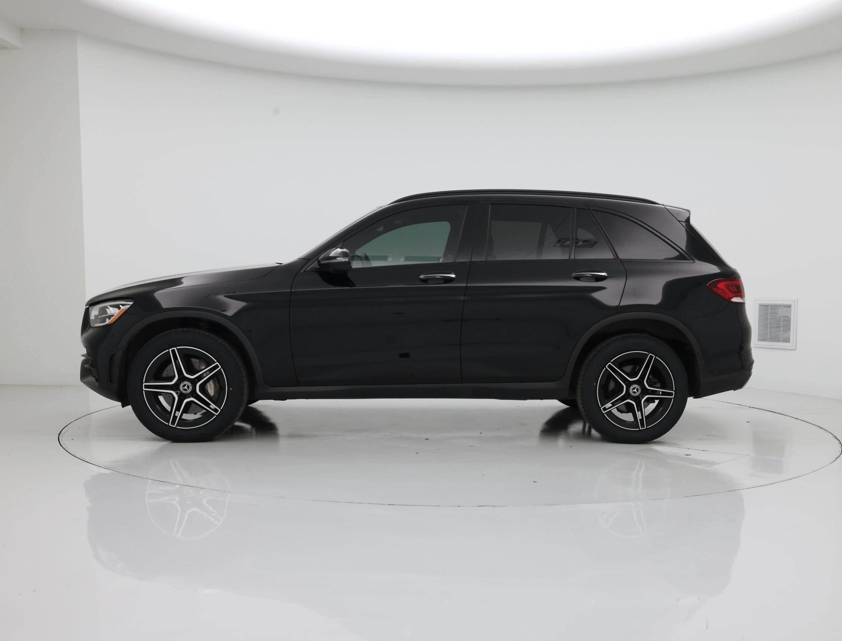 Thumbnail: 2022 Mercedes-Benz GLC - 3