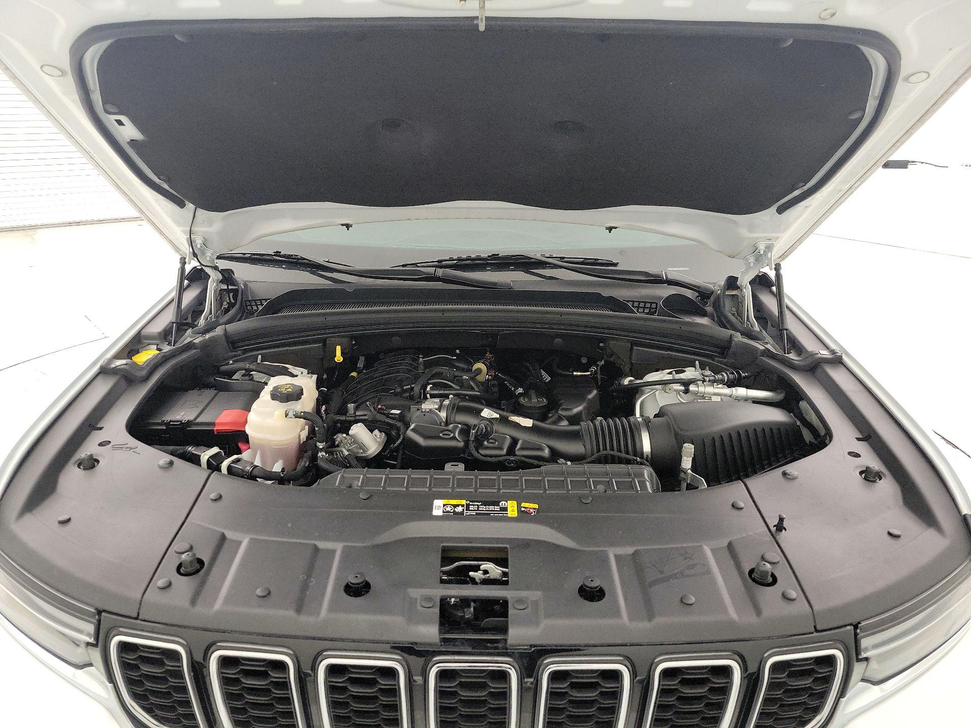 Thumbnail: 2022 Jeep Grand Cherokee - 20