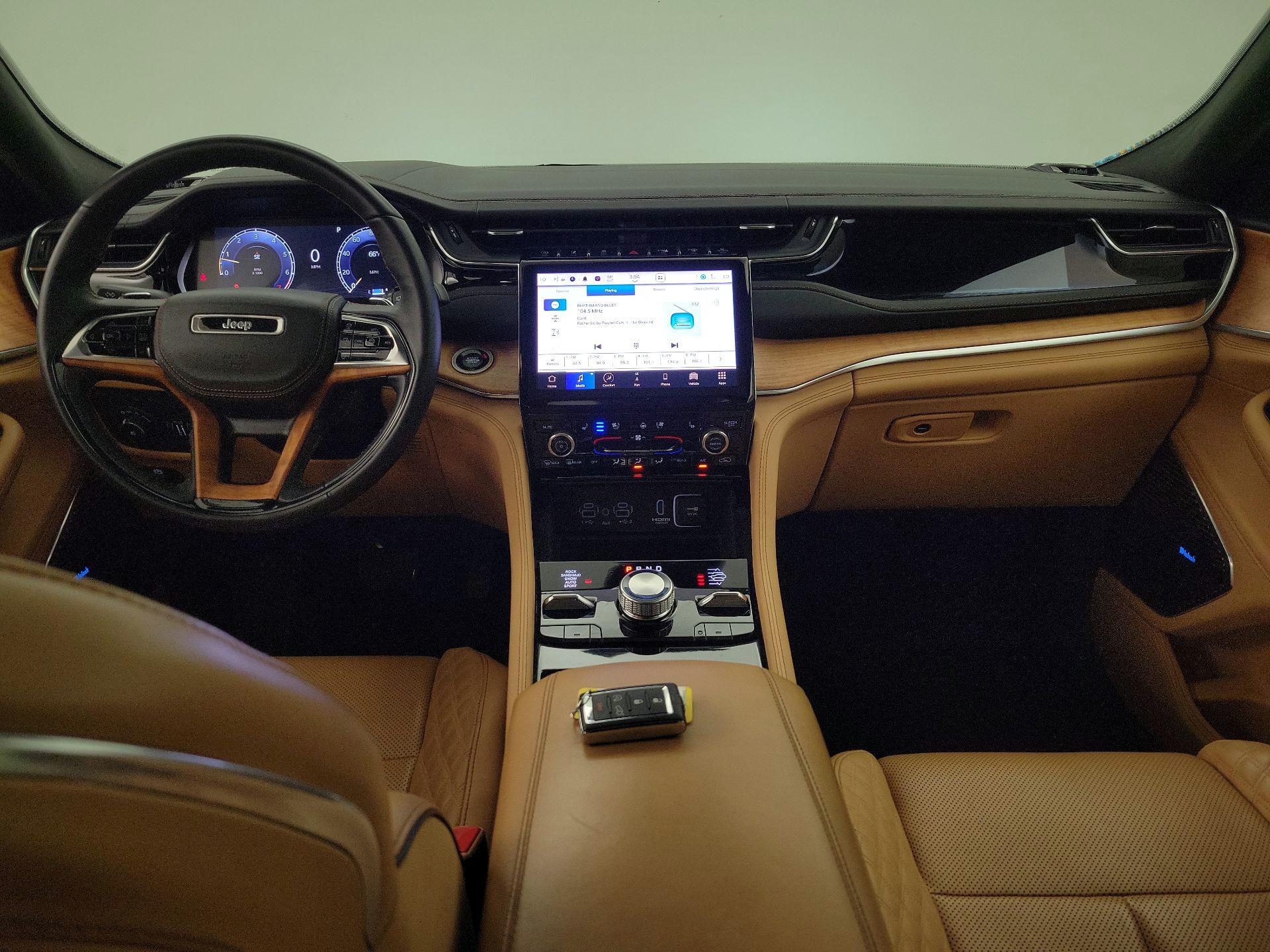 Thumbnail: 2022 Jeep Grand Cherokee - 9