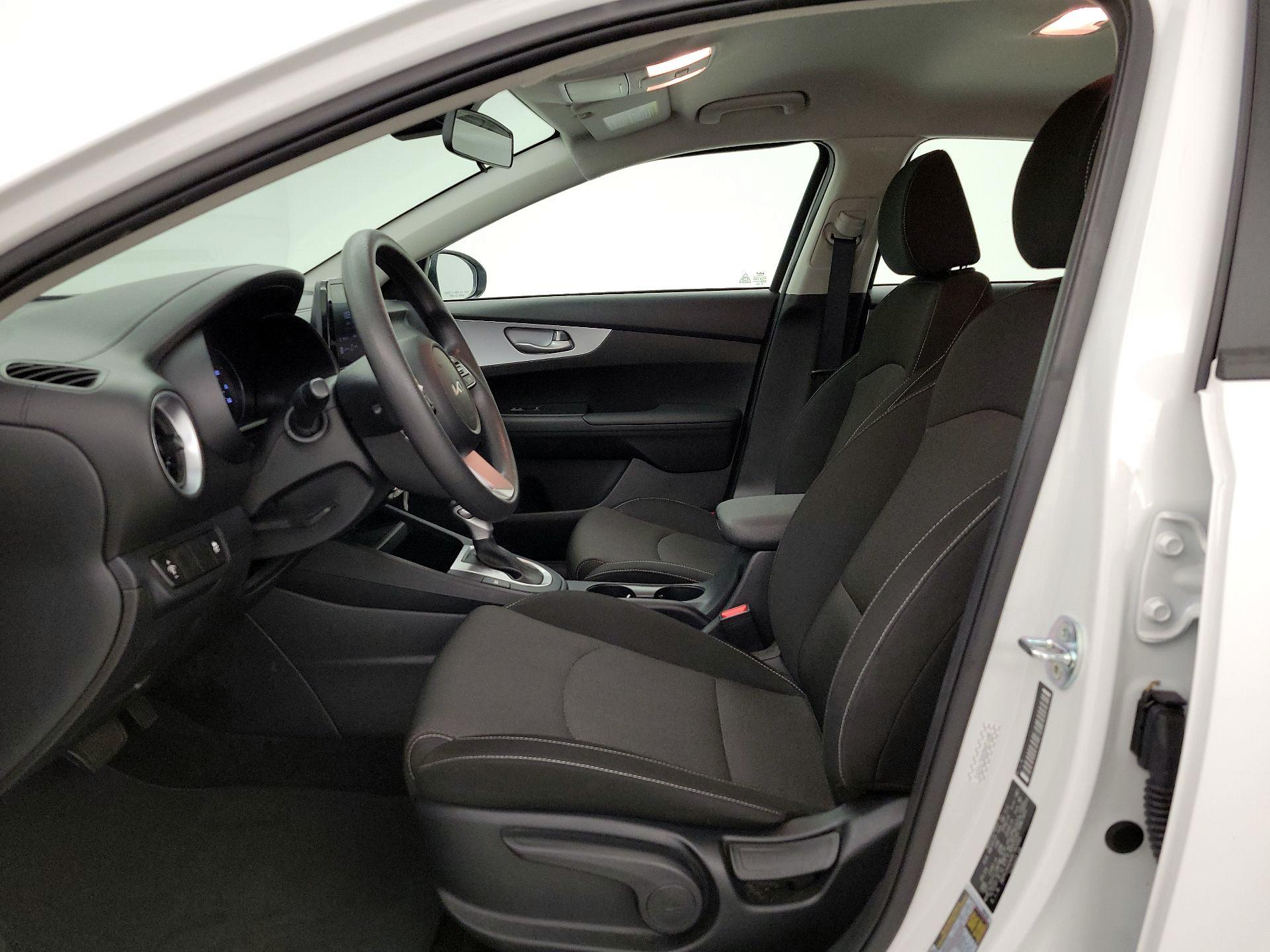 Thumbnail: 2024 Kia Forte - 11