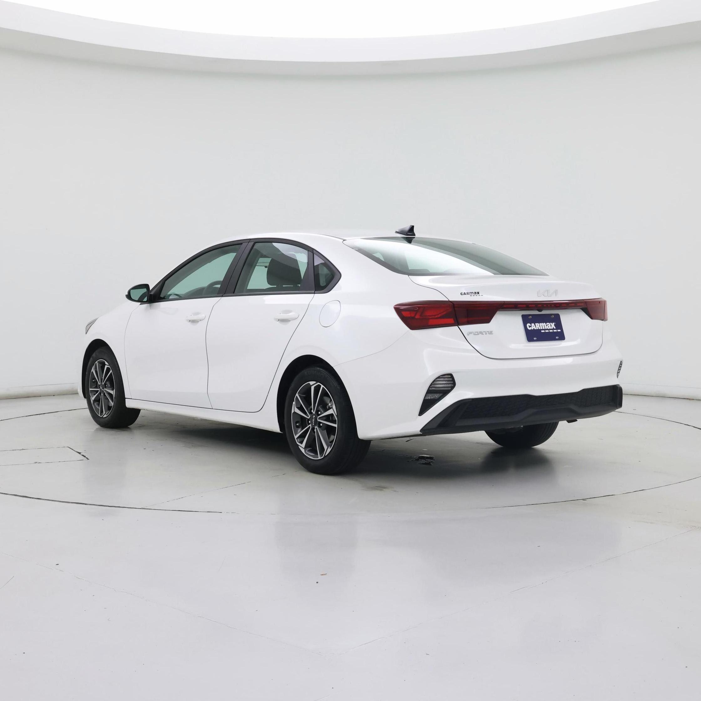 Thumbnail: 2024 Kia Forte - 2