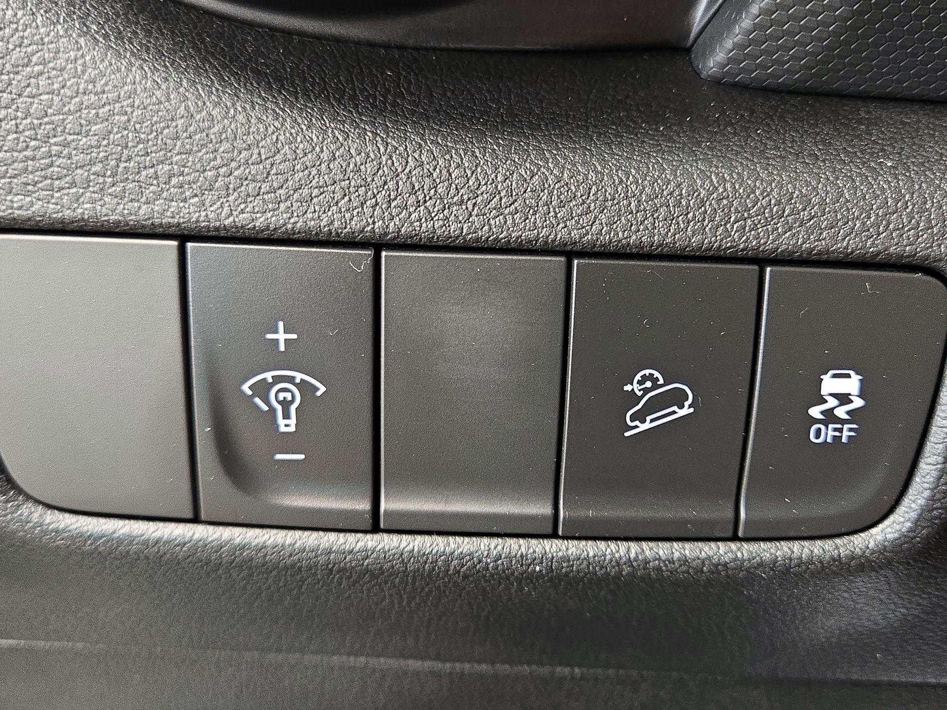 Thumbnail: 2023 Hyundai Kona - 13