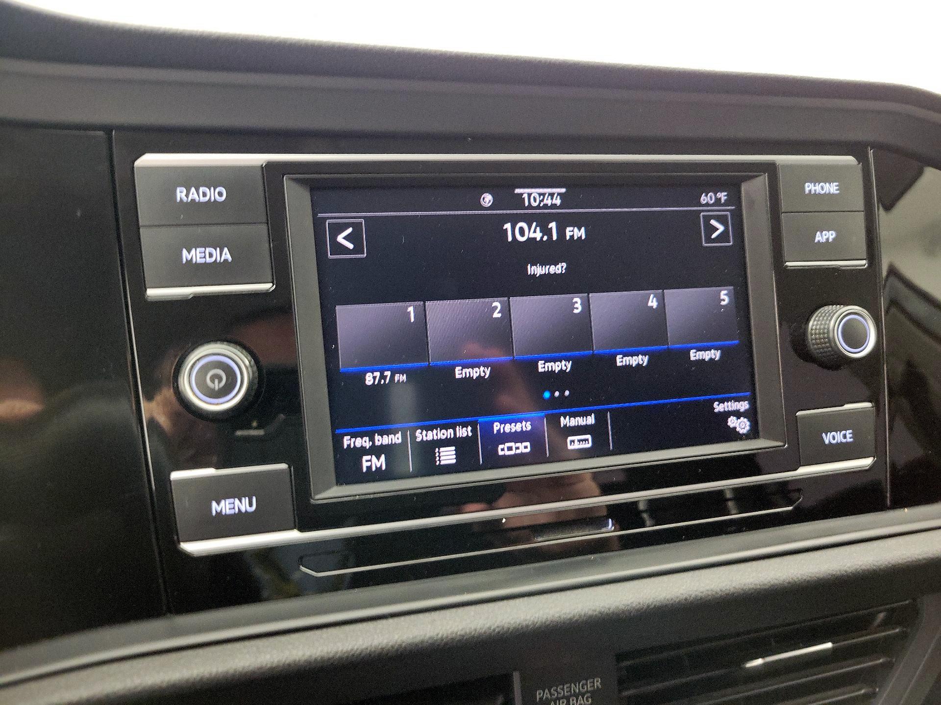 Thumbnail: 2021 Volkswagen Jetta - 15