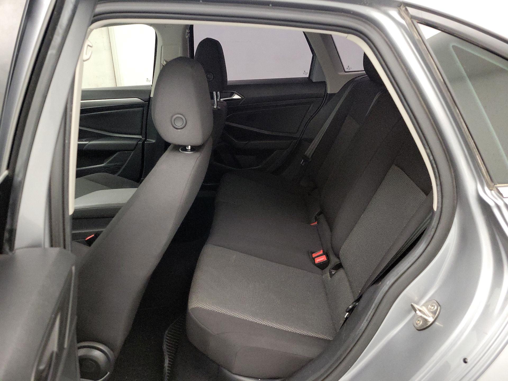 Thumbnail: 2021 Volkswagen Jetta - 19