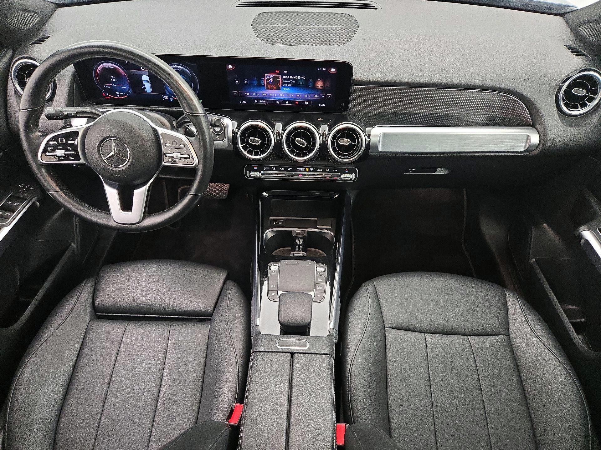 Thumbnail: 2022 Mercedes-Benz GLB - 9