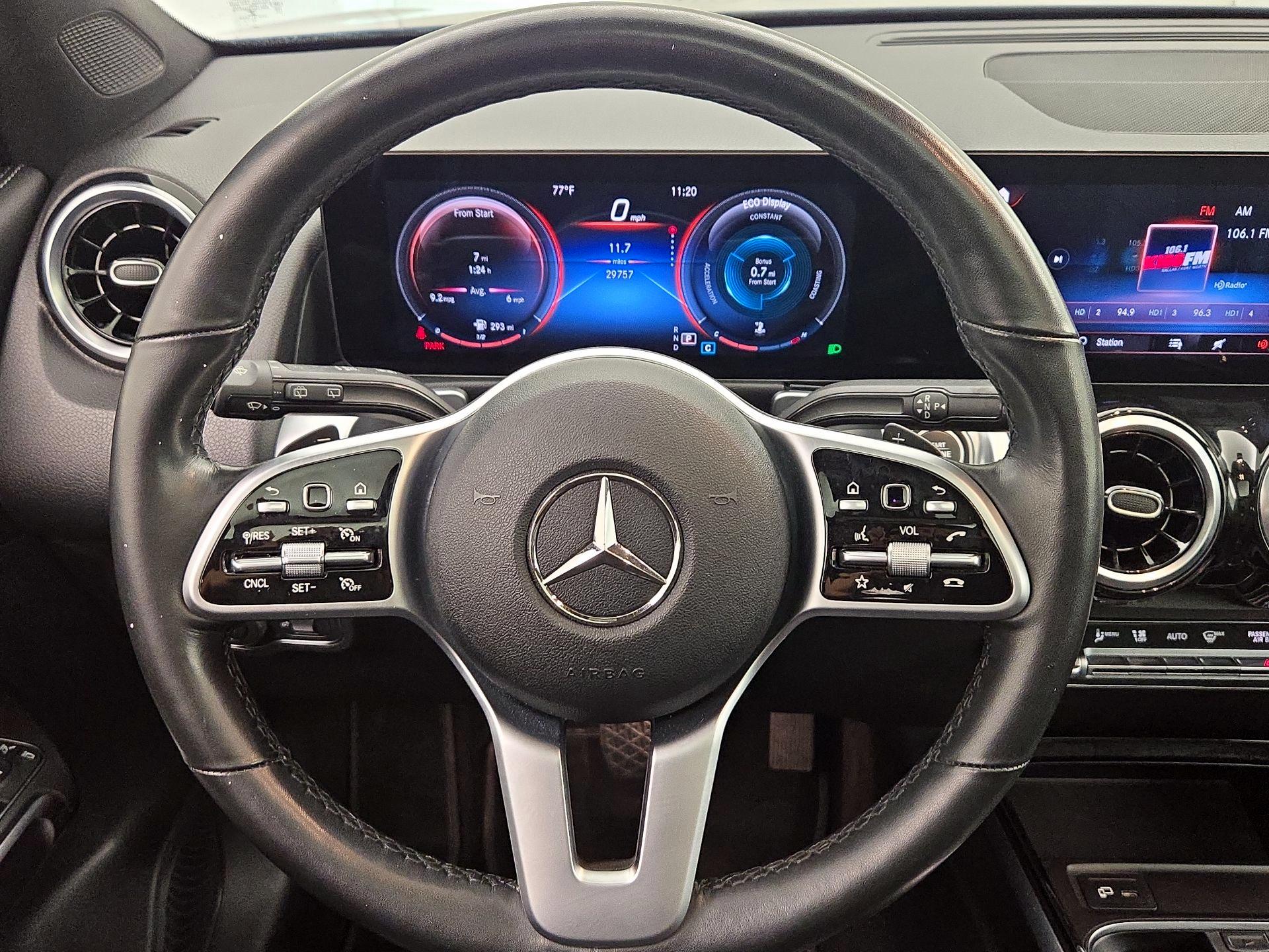 Thumbnail: 2022 Mercedes-Benz GLB - 10